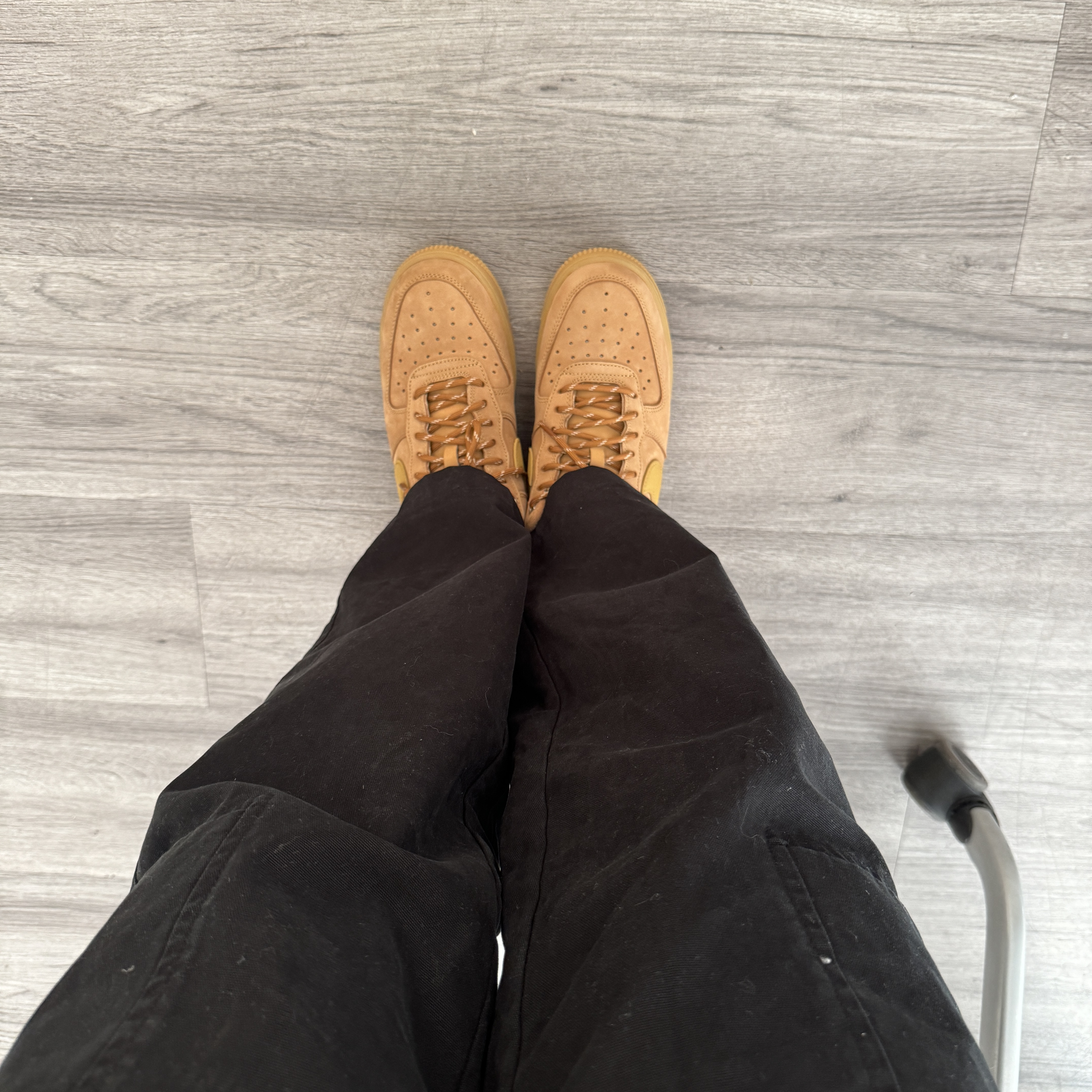 Nike Air Force 1 '07 WB Flax 착용 스타일