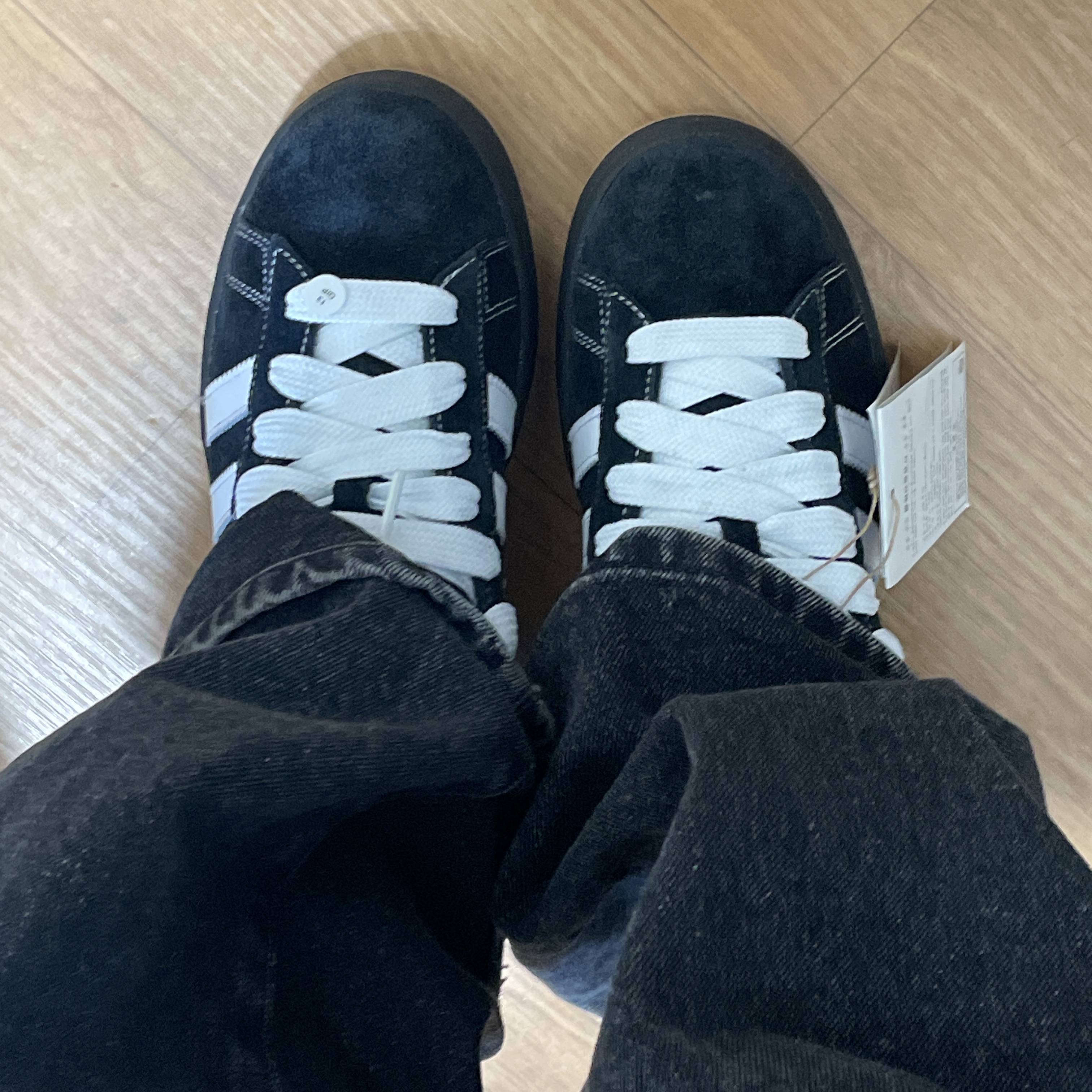 Adidas x KoRn Campus 00s Core Black Cloud White 착용 스타일