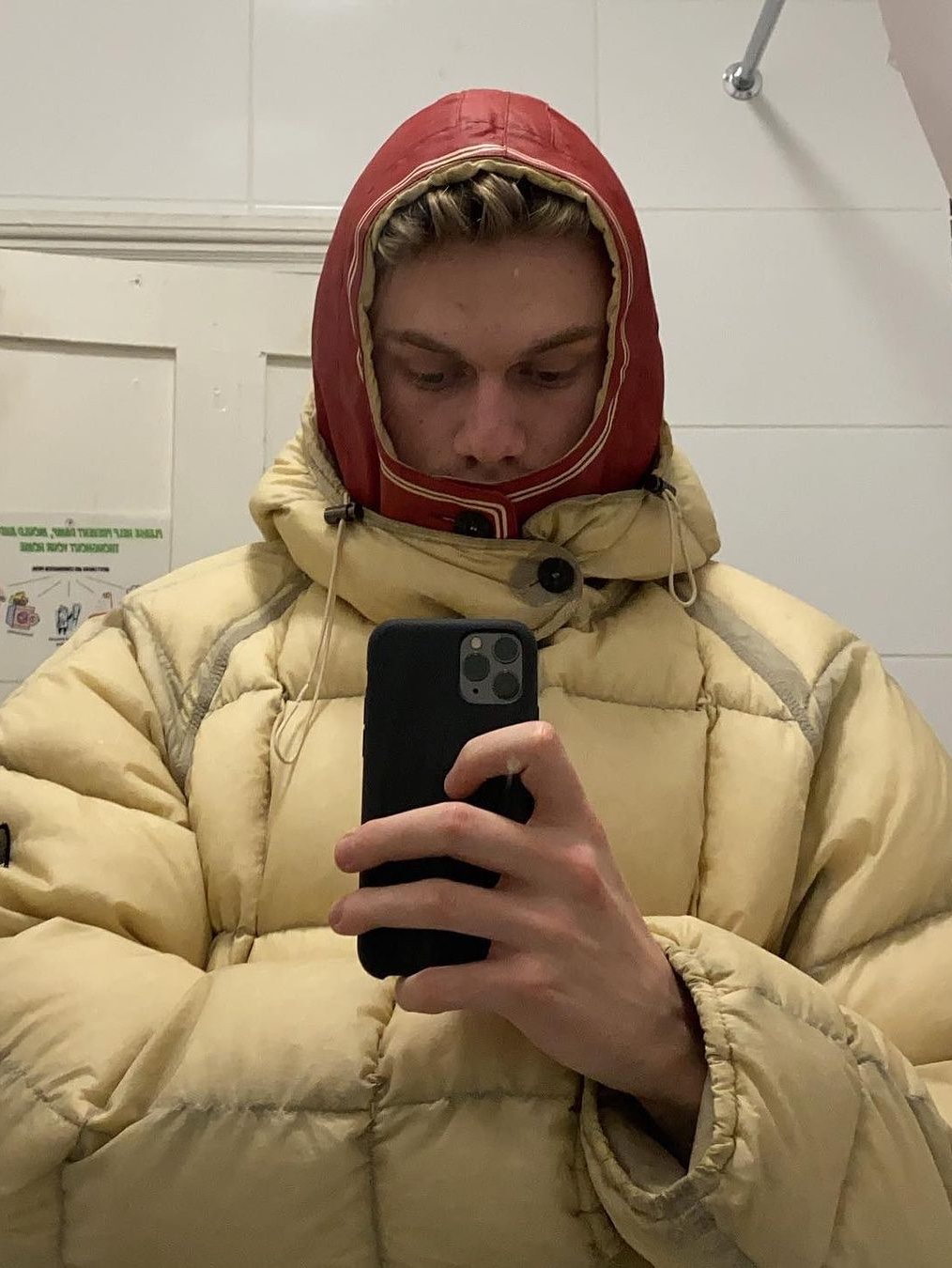 C.P. Company DD Shell Hooded Down Jacket Golden Palm Yellow - 22FW, Nike ACG Therma-Fit ADV Lunar Lake Puffer Jacket Black - Asia 착용 스타일 - 2