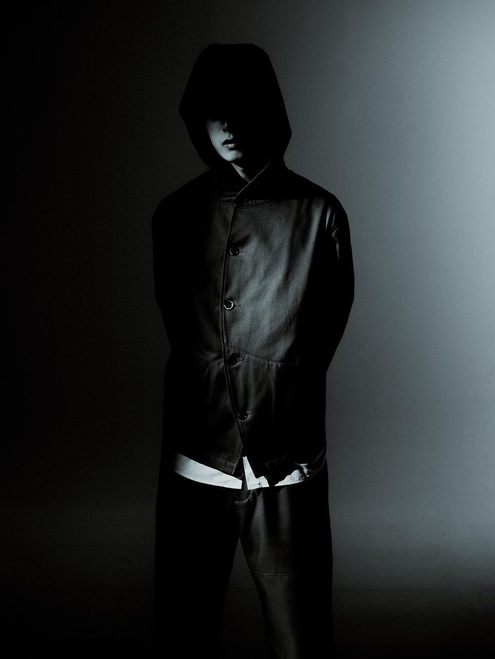 Curated Parade Aaron Jacket Navy 착용 스타일