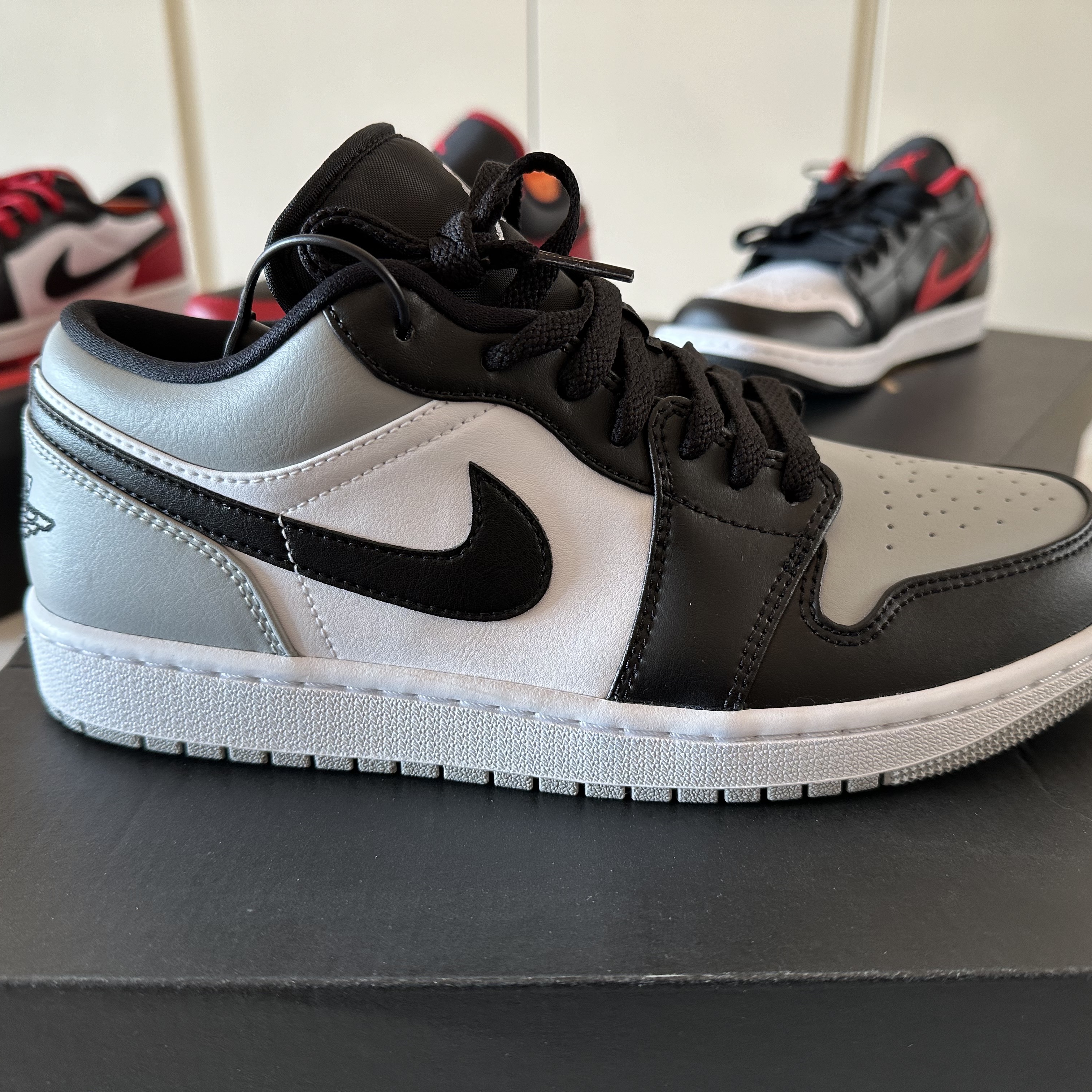 Jordan 1 Low Light Smoke Grey Black 착용 스타일 - 2