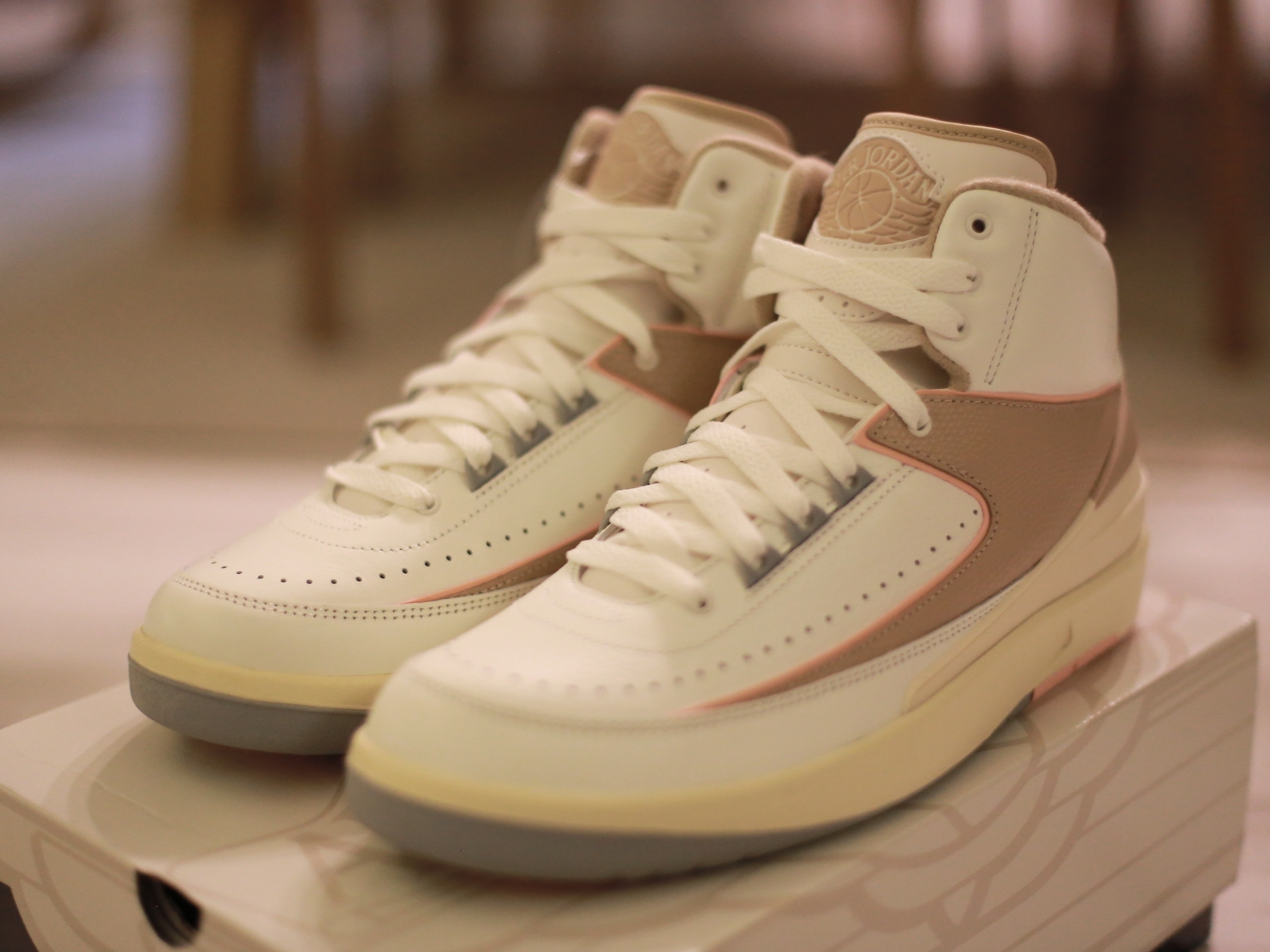 (W) Jordan 2 Retro Sunset Haze 착용 스타일 - 2