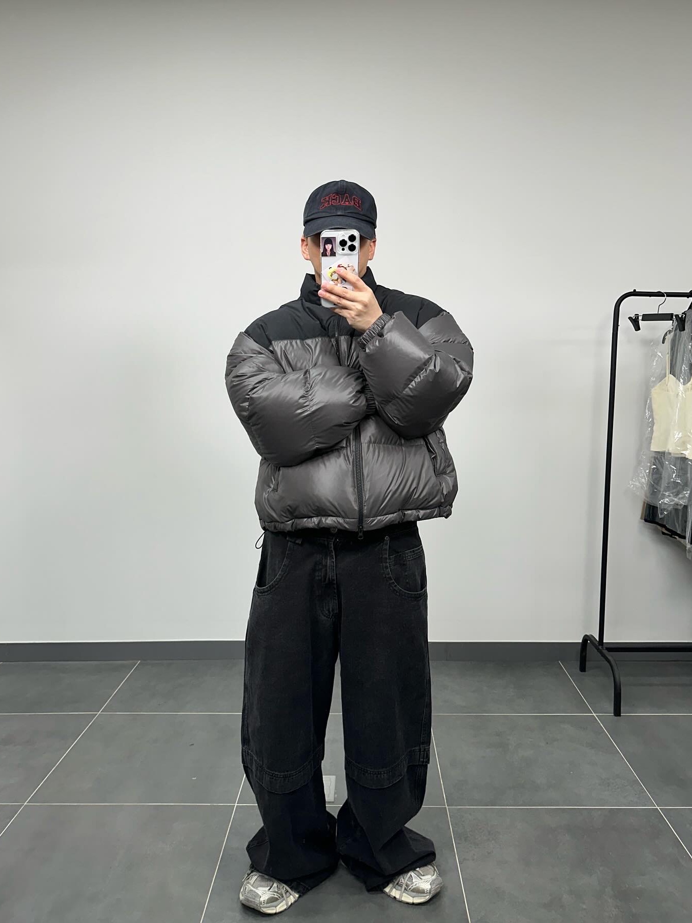 Balenciaga 3XL Sneakers Light Beige 착용 스타일 - 1