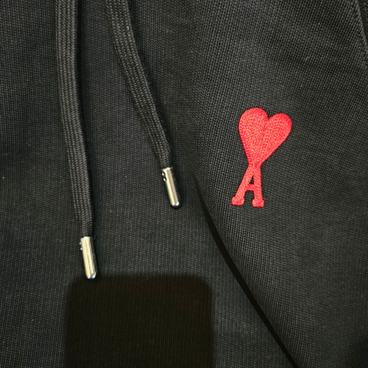 AMI de Coeur Hoodie Black, AMI de Coeur Hoodie Black - 22SS 착용 스타일 - 1