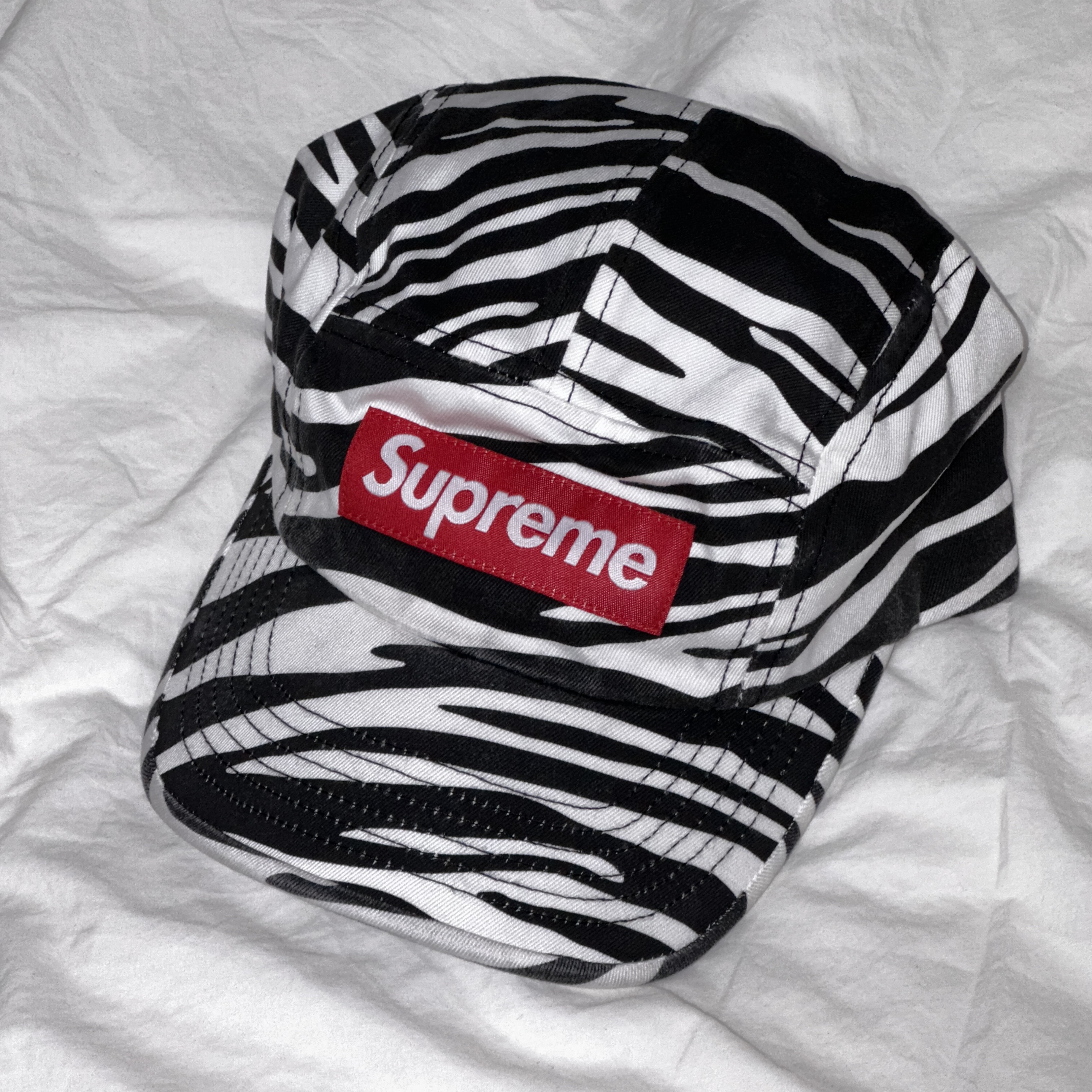Supreme Washed Chino Twill Camp Cap Zebra - 22FW 착용 스타일