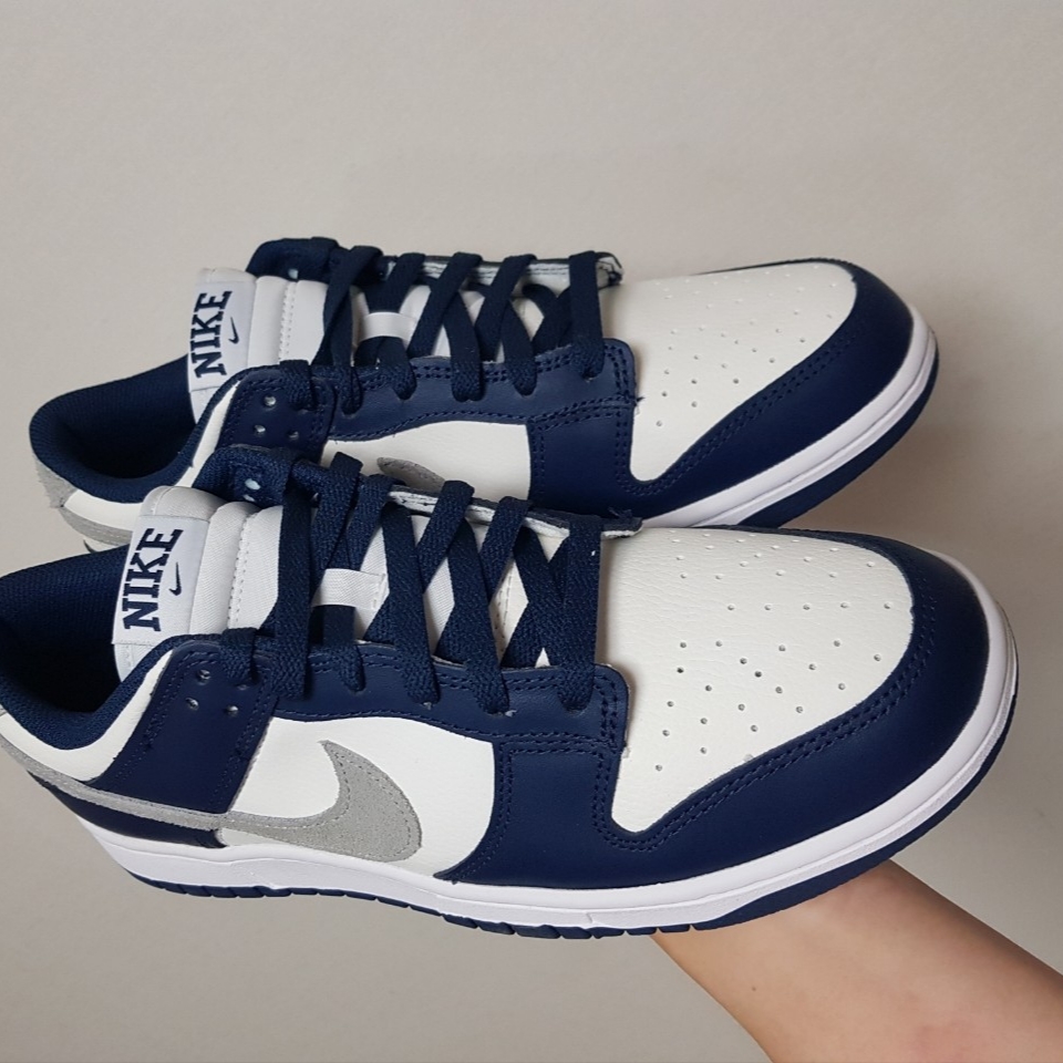 Nike Dunk Low Midnight Navy 착용 스타일 - 3