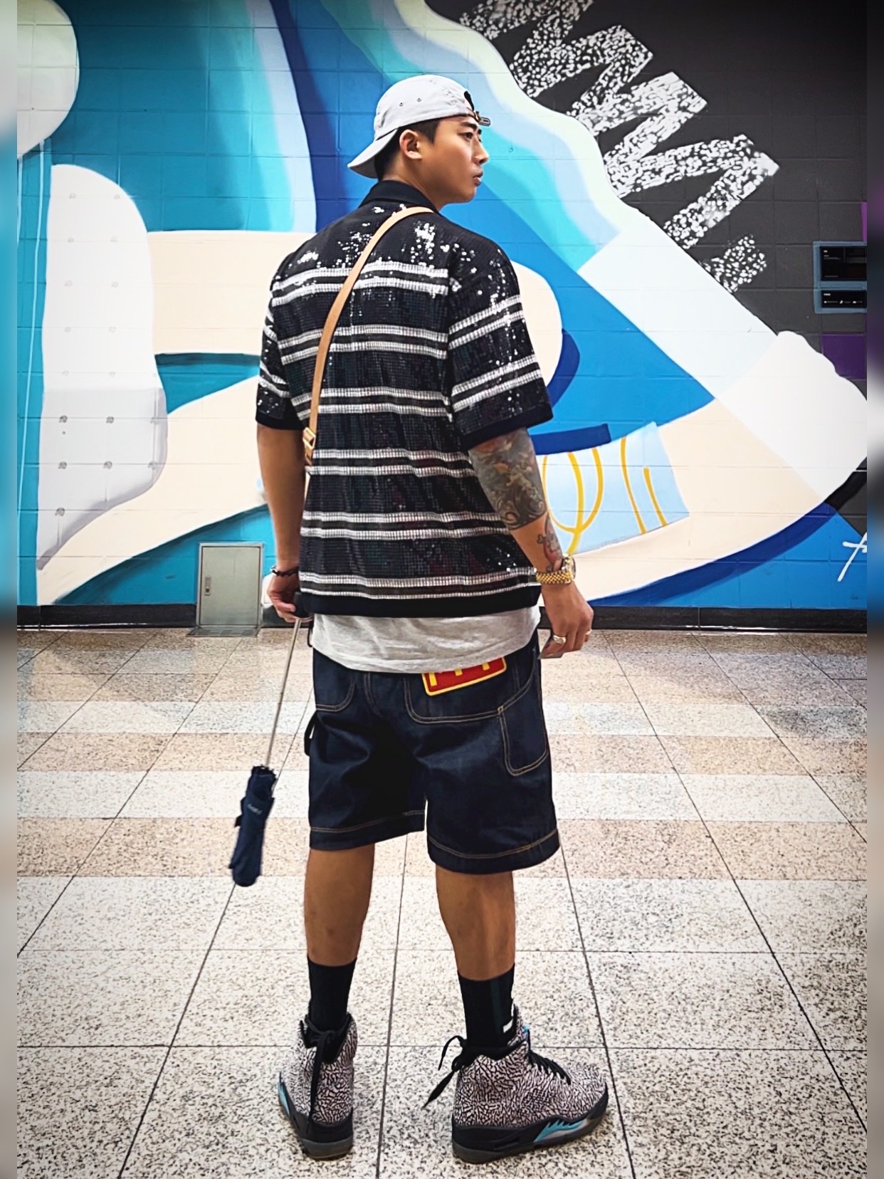 Supreme Washed Chino Twill Camp Cap Grey - 22SS, Supreme Don’t Fuck Around T-Shirt Heather Grey - 22FW 착용 스타일 - 2