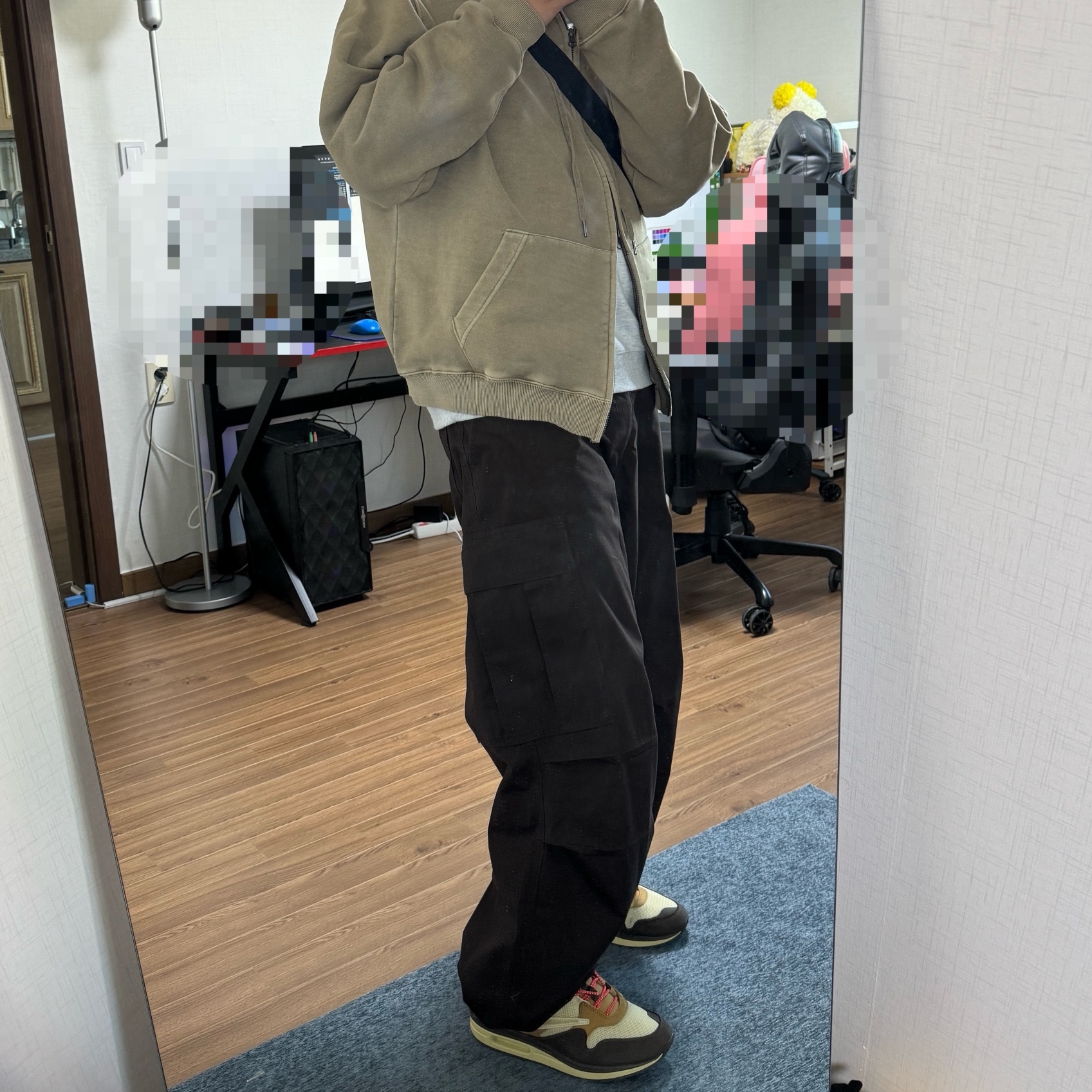 Nike x Travis Scott Air Max 1 Cact.us Brown 착용 스타일