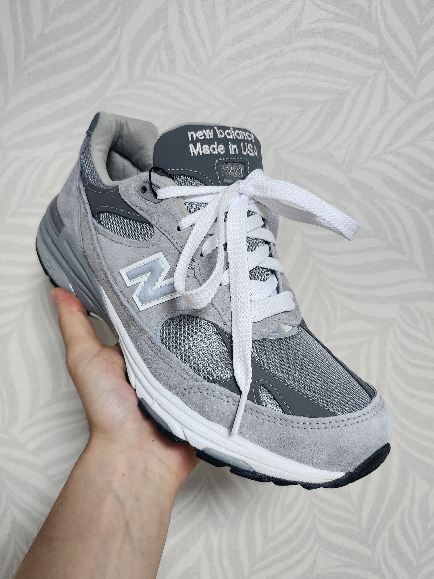(W) New Balance 993 Made in USA Grey - B Standard 착용 스타일 - 1