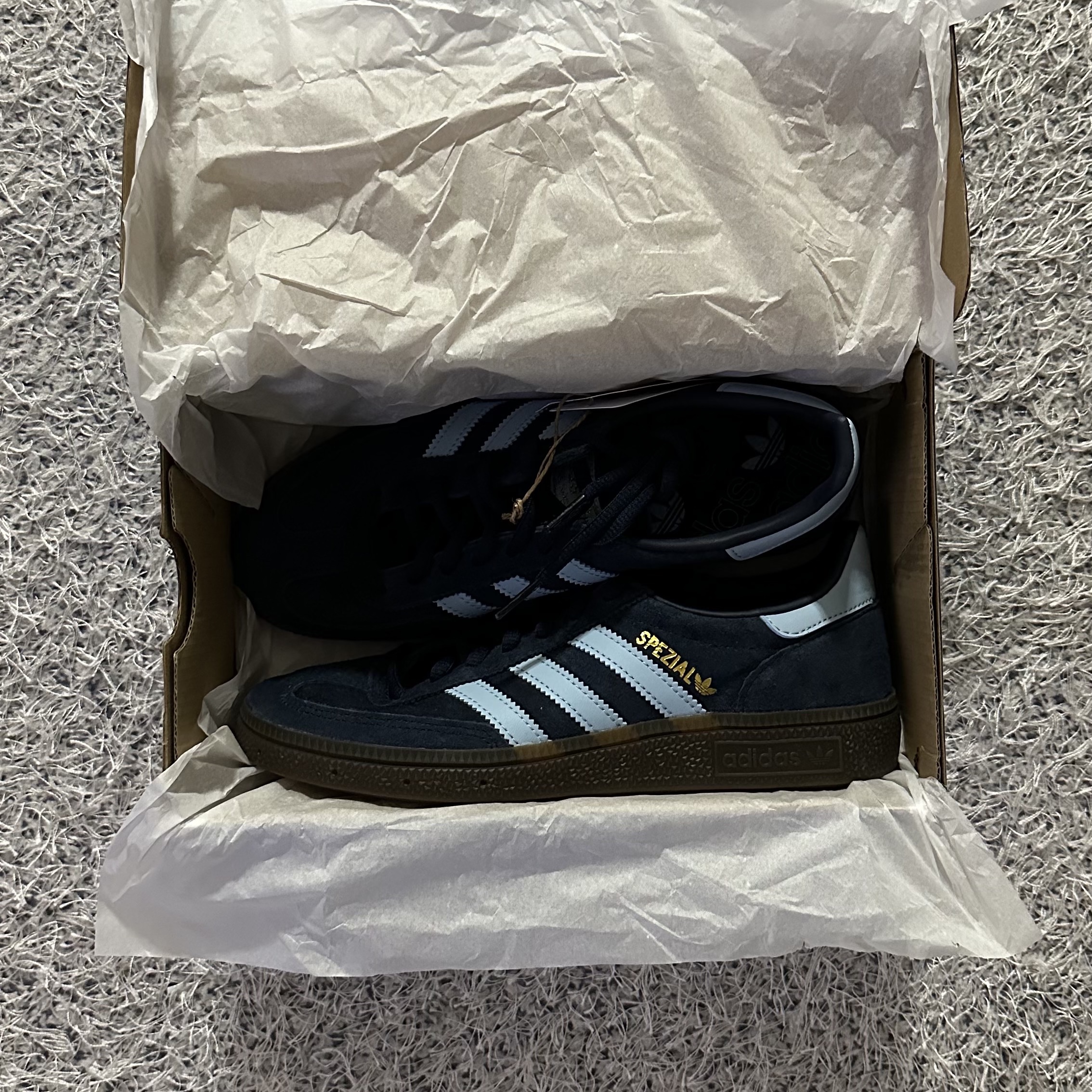 Adidas Spezial Handball Collegiate Navy 착용 스타일 - 1