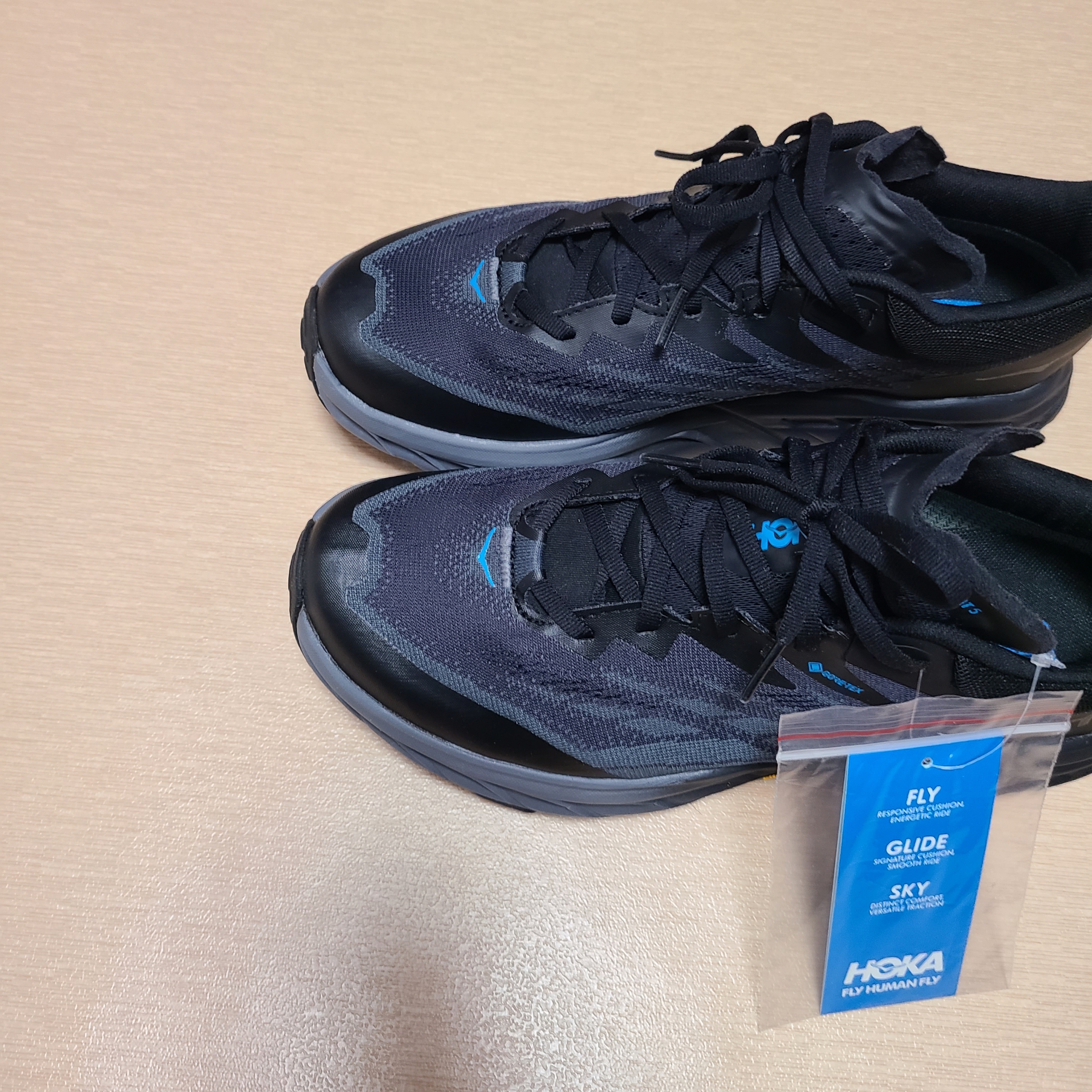 Hoka Speedgoat 5 Gore-Tex Black 착용 스타일 - 1