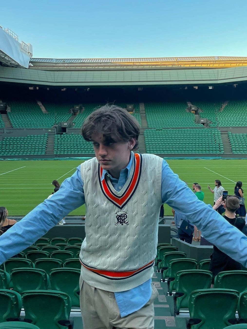 Adidas Beckenbauer Track Top Ambient Sky - KR Sizing, Maison Kitsune Dressed Fox Patch Relaxed Cardigan Pale Blue 착용 스타일 - 4