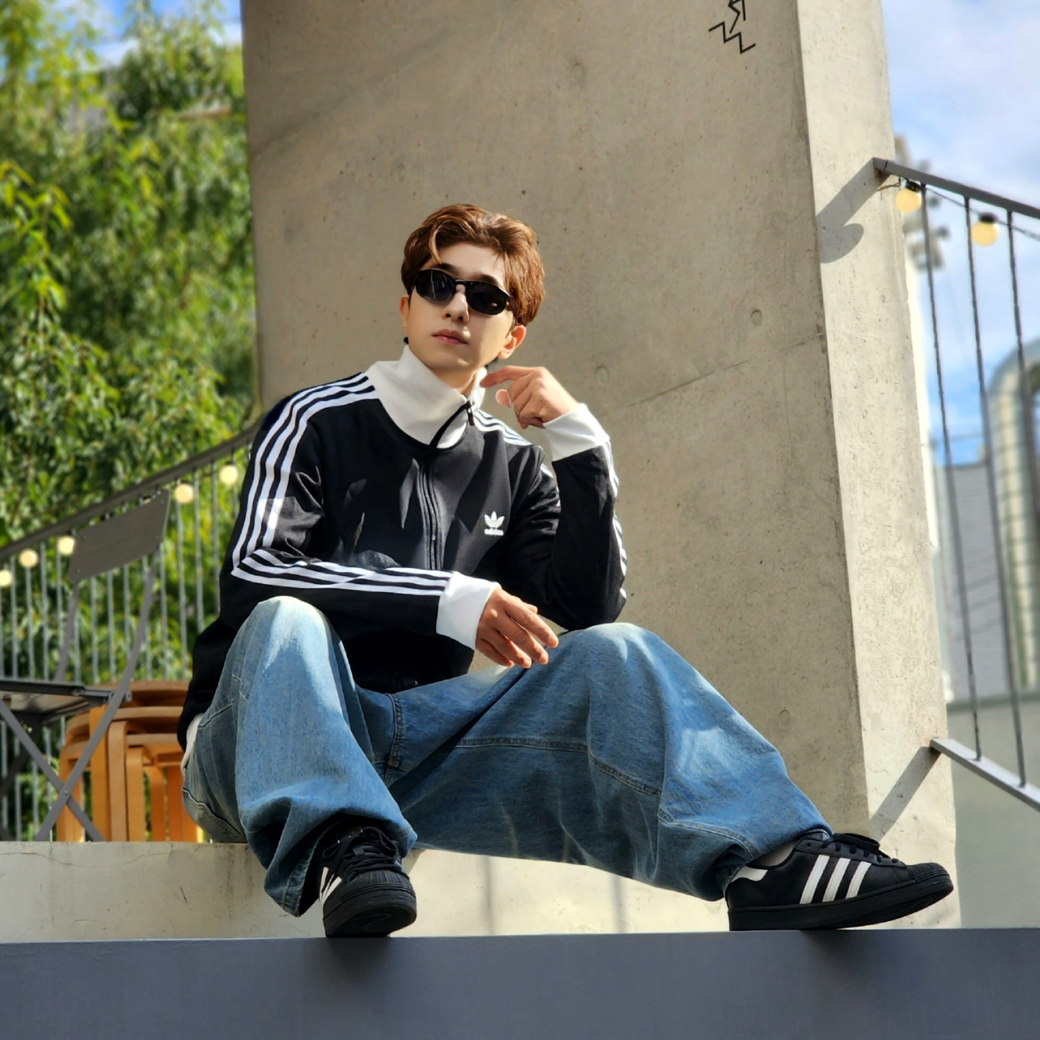 Adidas Superstar Core Black White, Adidas Adicolor Classics Beckenbauer Track Jacket Black - KR Sizing 착용 스타일 - 1