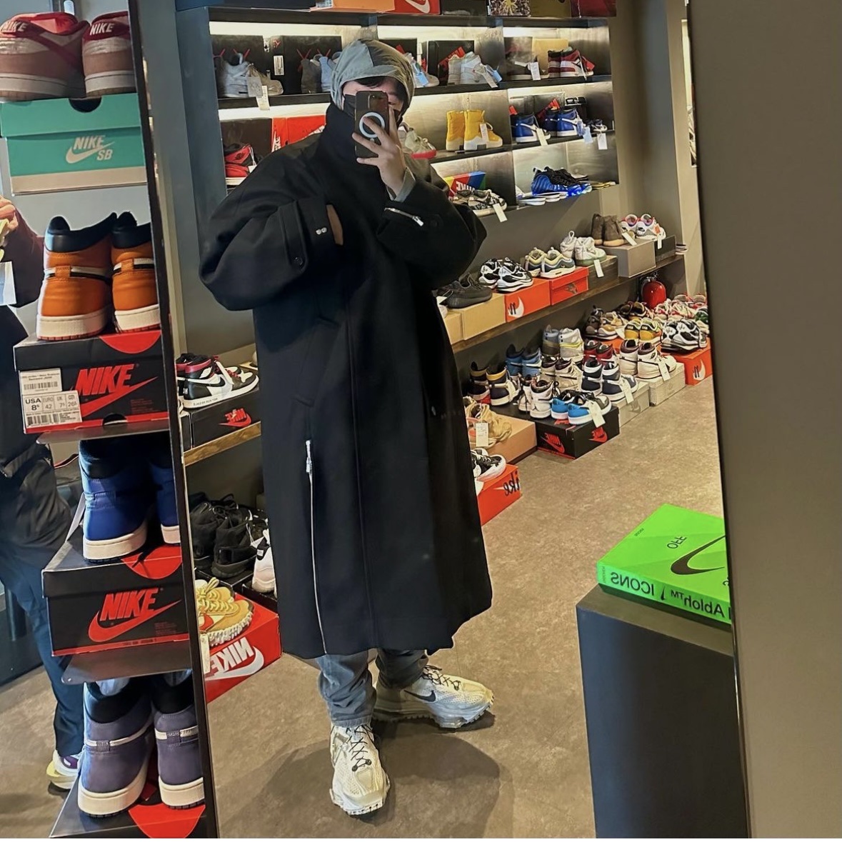 Nike x Matthew M Williams Zoom 004 Stone, Undermycar Majanne Multi Button Oversized Wool Coat Black Oyster - 21FW 착용 스타일 - 3