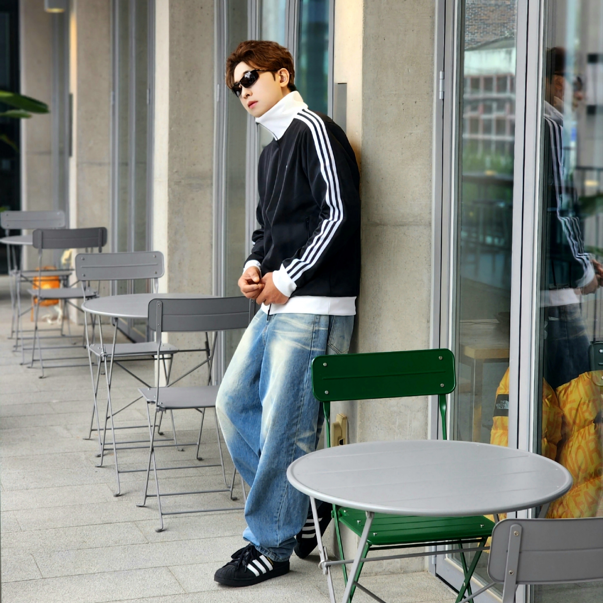 Adidas Superstar Core Black White, Adidas Adicolor Classics Beckenbauer Track Jacket Black - KR Sizing 착용 스타일 - 8