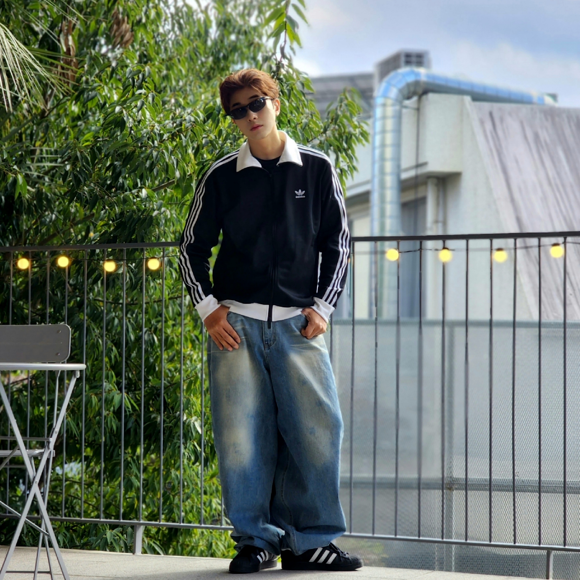 Adidas Superstar Core Black White, Adidas Adicolor Classics Beckenbauer Track Jacket Black - KR Sizing 착용 스타일 - 5