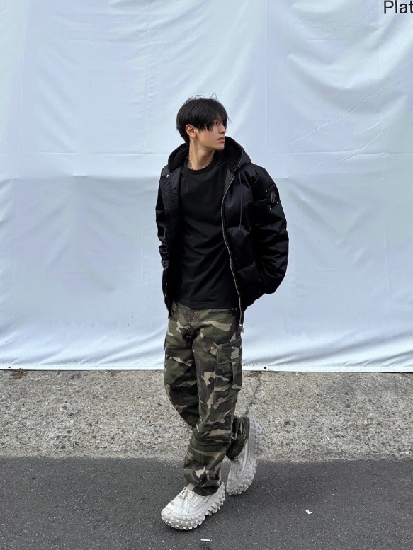 Onitsuka Tiger Mexico 66 Black White, Sansan Gear Taped Hoodie Charcoal - 23SS 착용 스타일 - 4