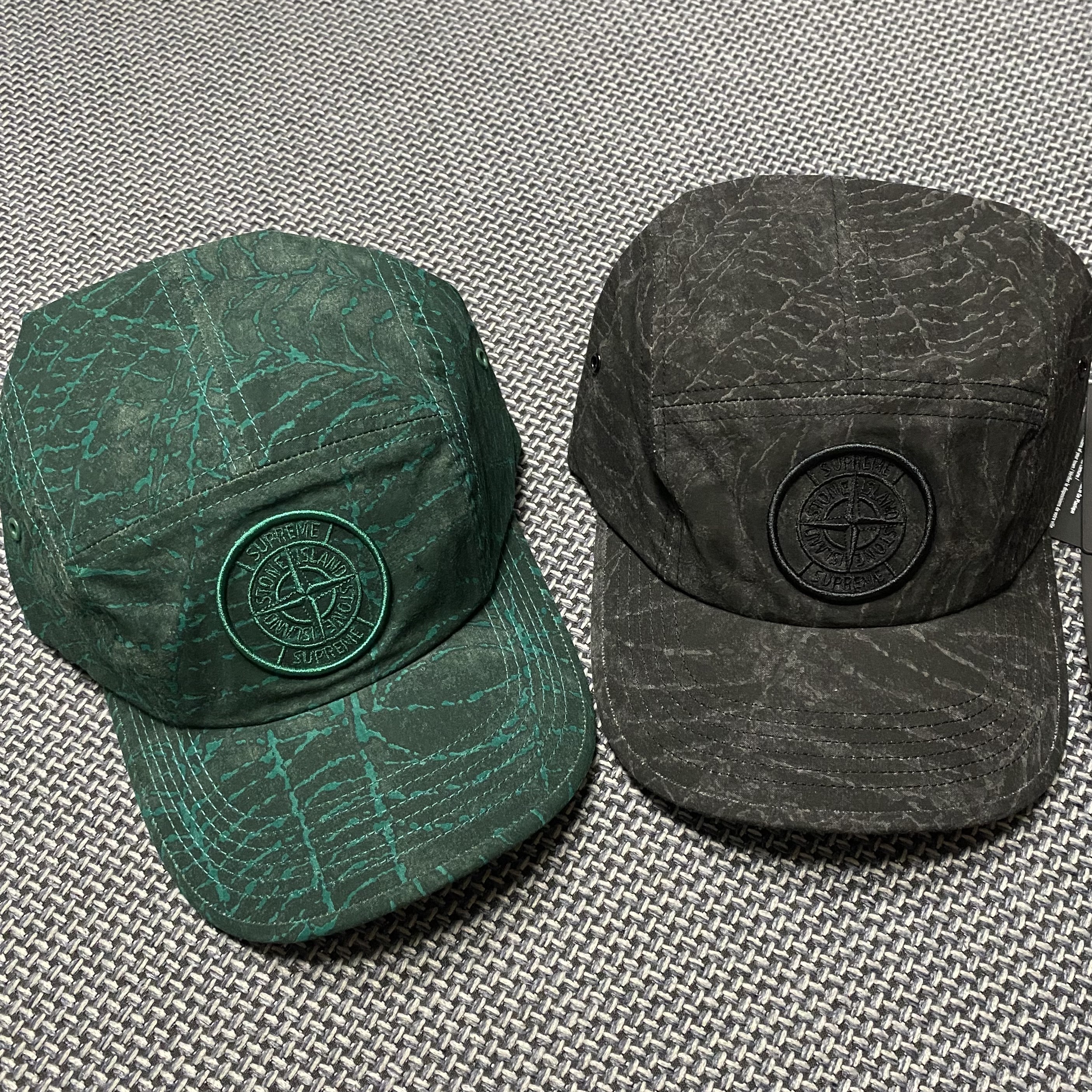 Supreme x Stone Island Camp Cap Dark Green - 23FW, Supreme x Stone Island Camp Cap Black - 23FW 착용 스타일