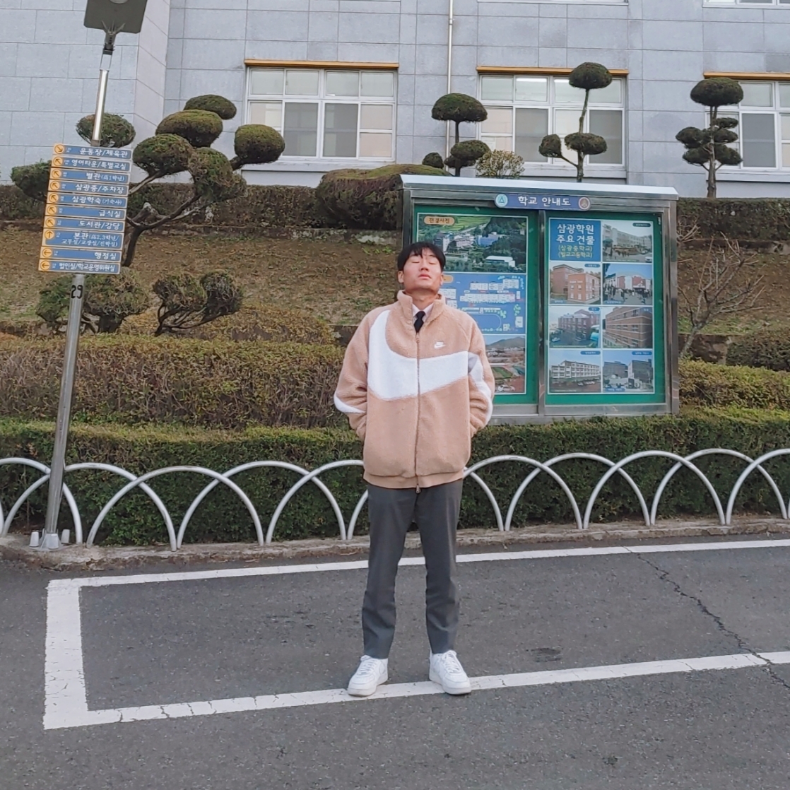 Nike Big Swoosh Full Zip Jacket Hemp White 착용 스타일