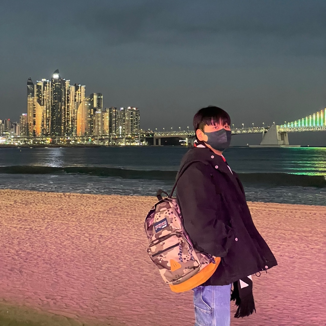 Palace x Jansport Right Pack Desert Tactics - 23FW 착용 스타일 - 1