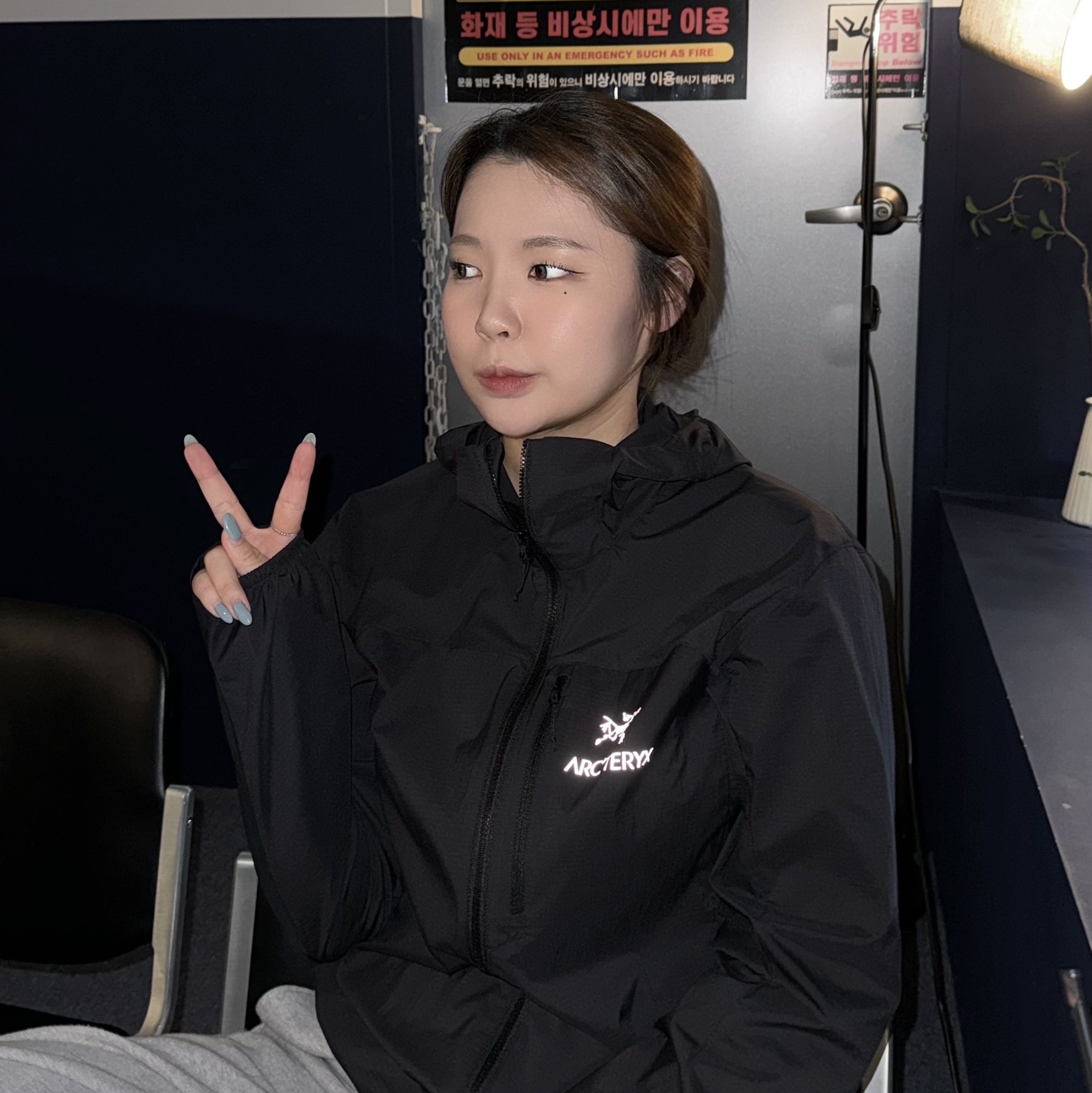 Arc'teryx Squamish Hoody Black 착용 스타일 - 2