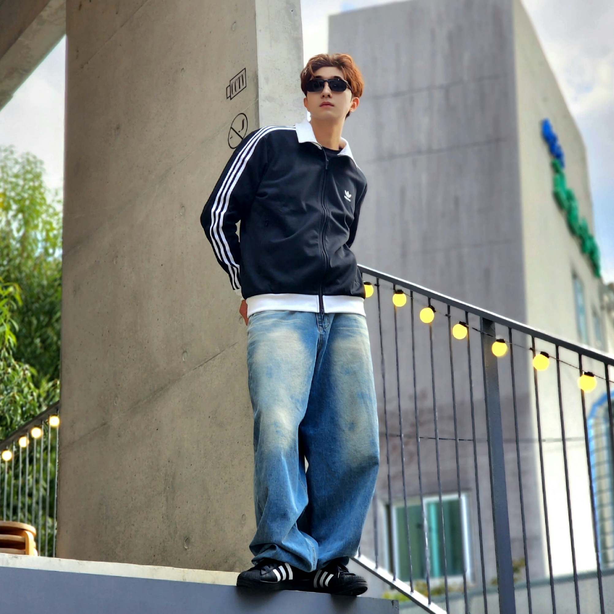 Adidas Superstar Core Black White, Adidas Adicolor Classics Beckenbauer Track Jacket Black - KR Sizing 착용 스타일 - 2