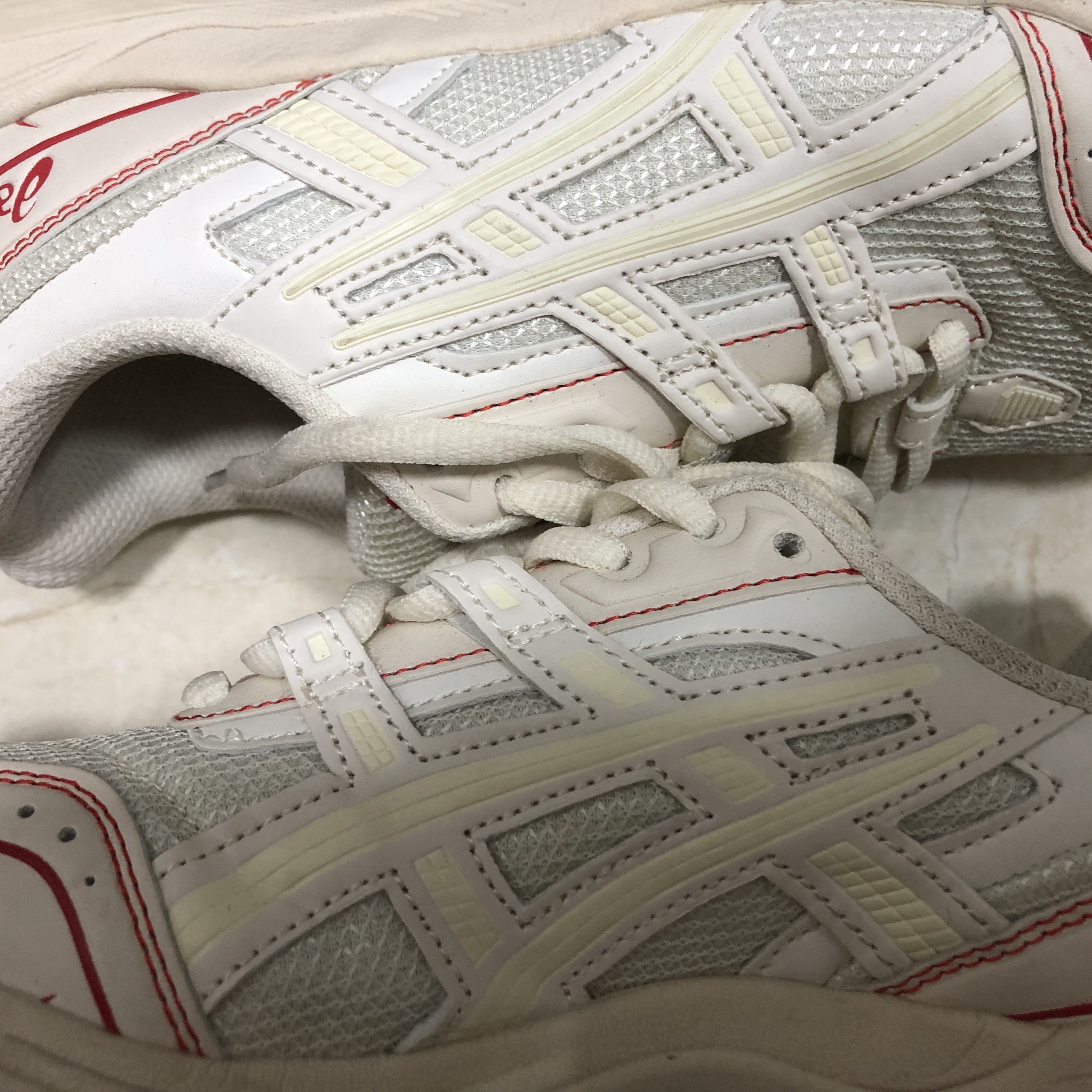 Asics Gel-1090 Birch 착용 스타일