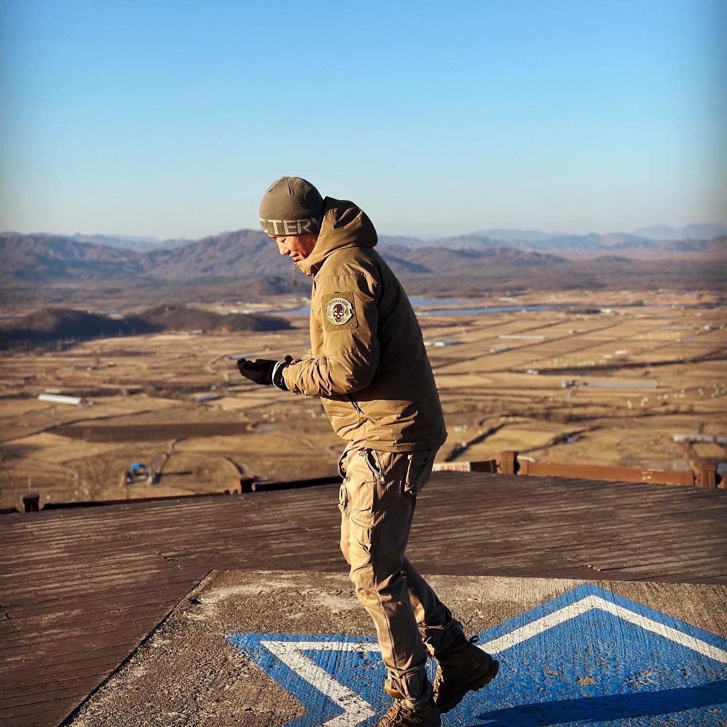 Arc'teryx LEAF Cold WX Hoody LT Gen 2 Crocodile, Arc'teryx Word Head Toque Forage Habitat 착용 스타일