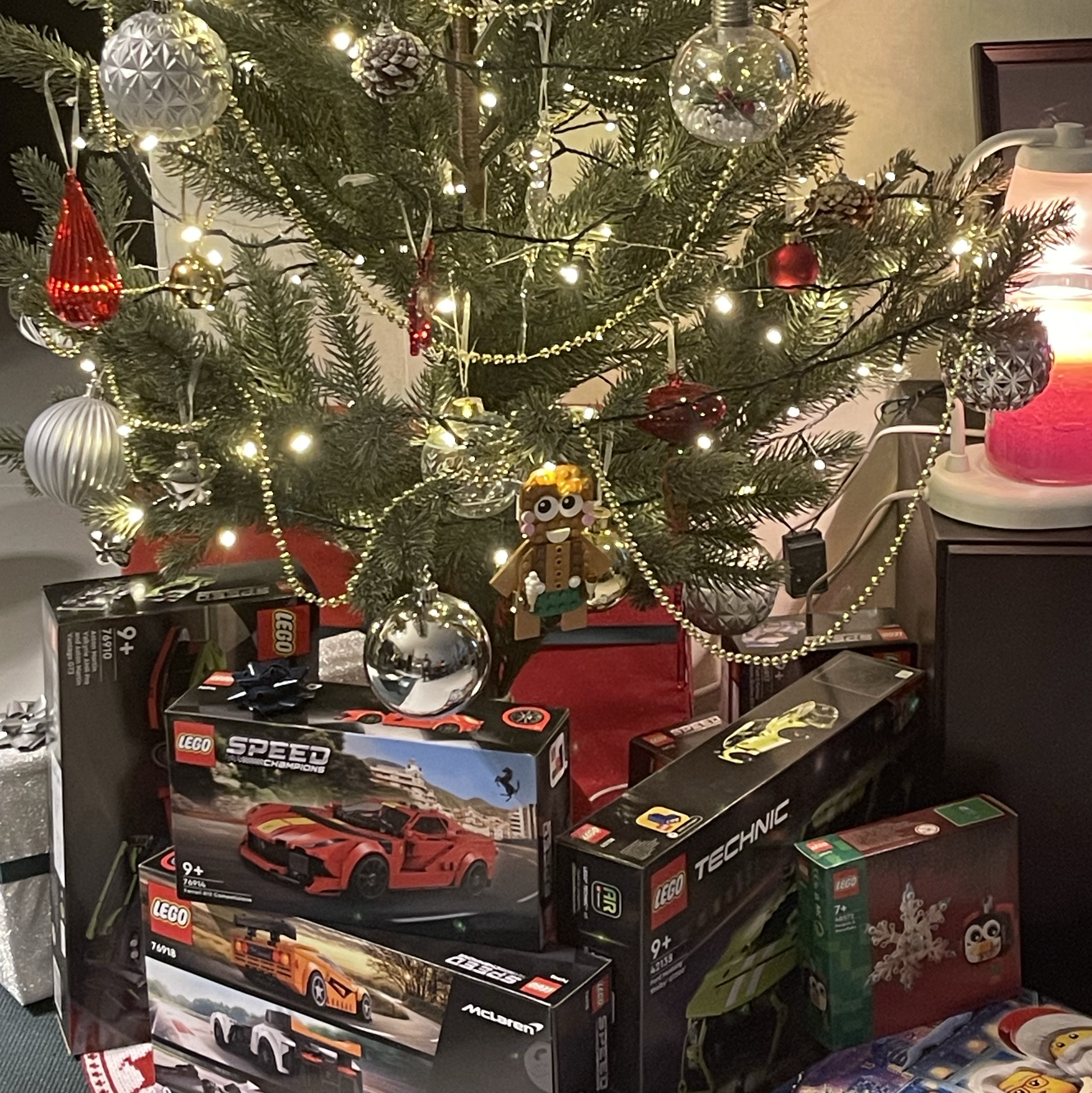 Lego McLaren Solus GT & McLaren F1 LM, Lego City Advent Calendar 2023 착용 스타일