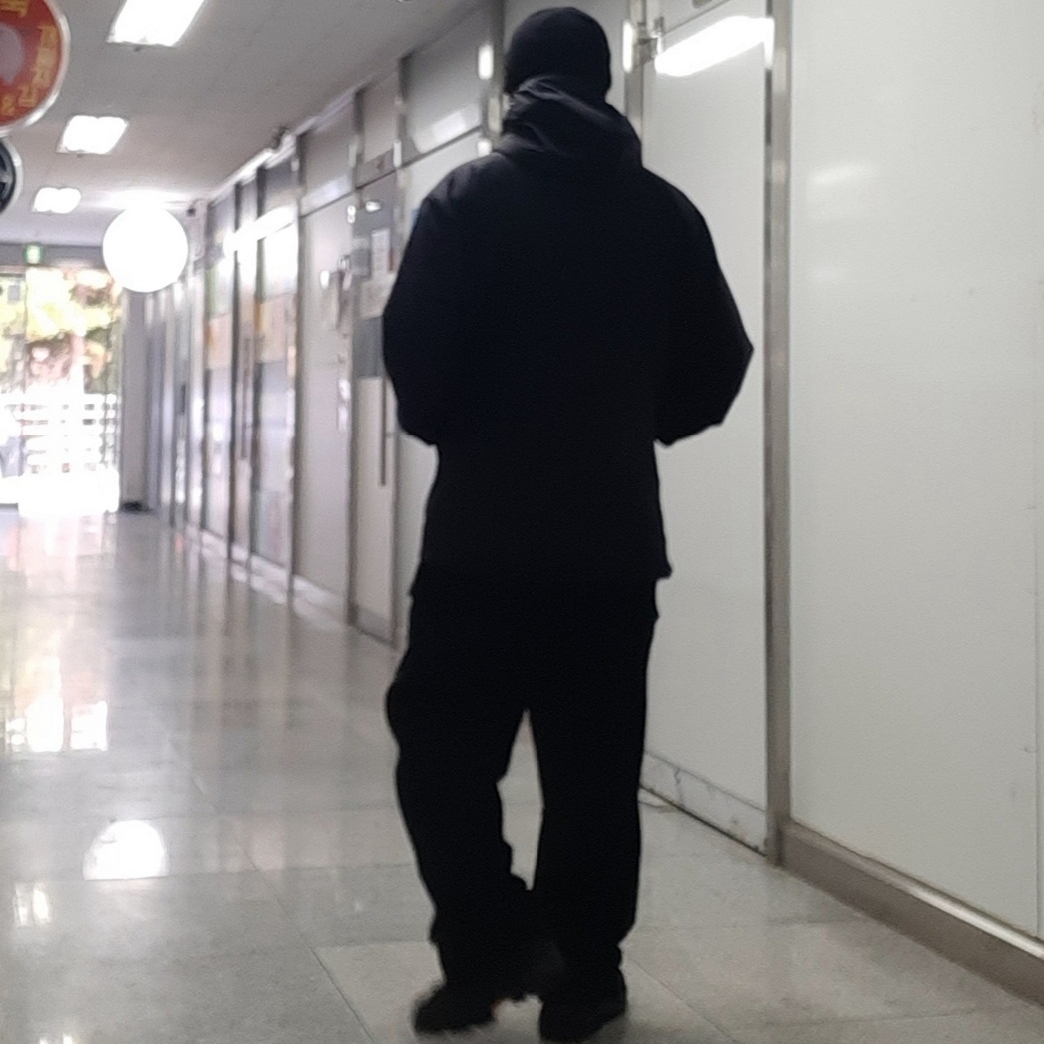 Arc'teryx Atom LT Hoody Black 착용 스타일 - 2