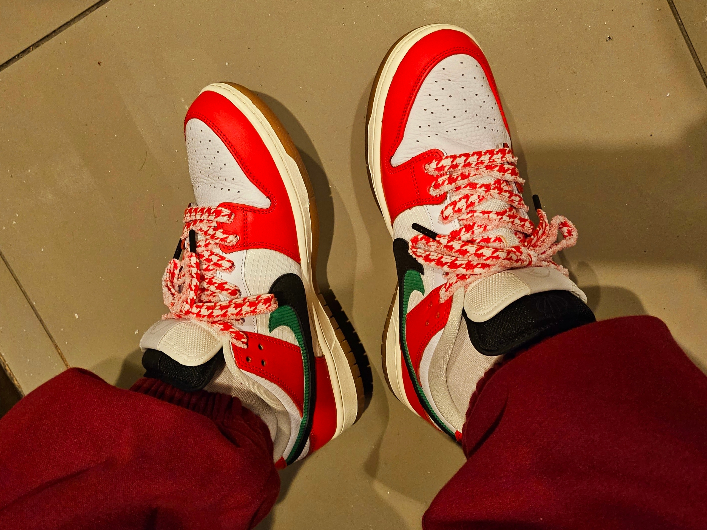 Nike x Frame Skate SB Dunk Low Pro Habibi 착용 스타일 - 2