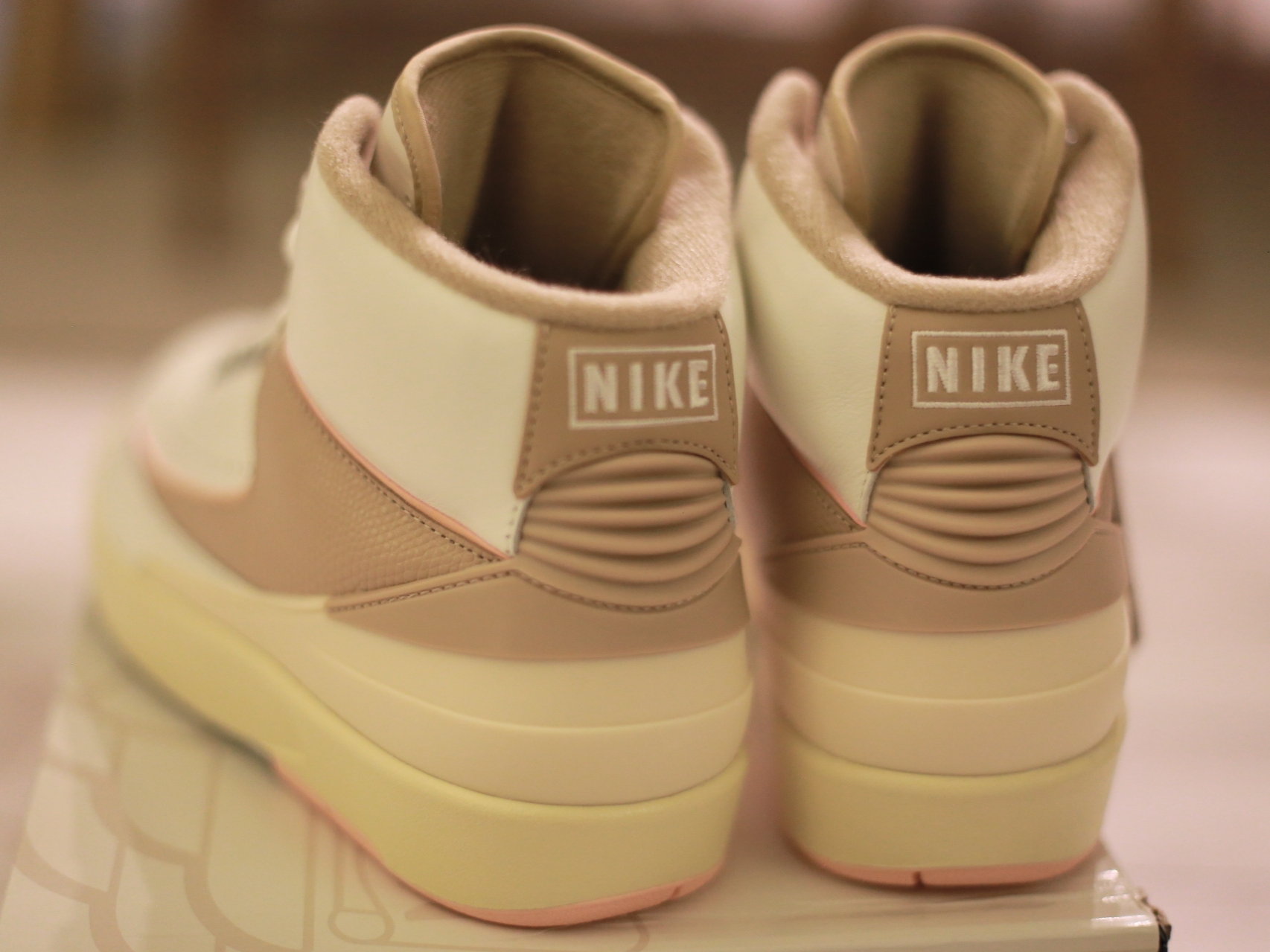 (W) Jordan 2 Retro Sunset Haze 착용 스타일 - 3
