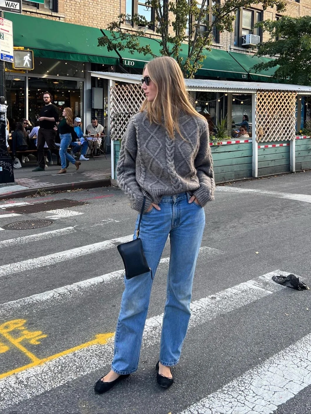 Supreme Baggy Jean Washed Indigo - 23FW, A.P.C. Petit New Standard Jeans Indigo Stretch 착용 스타일 - 5