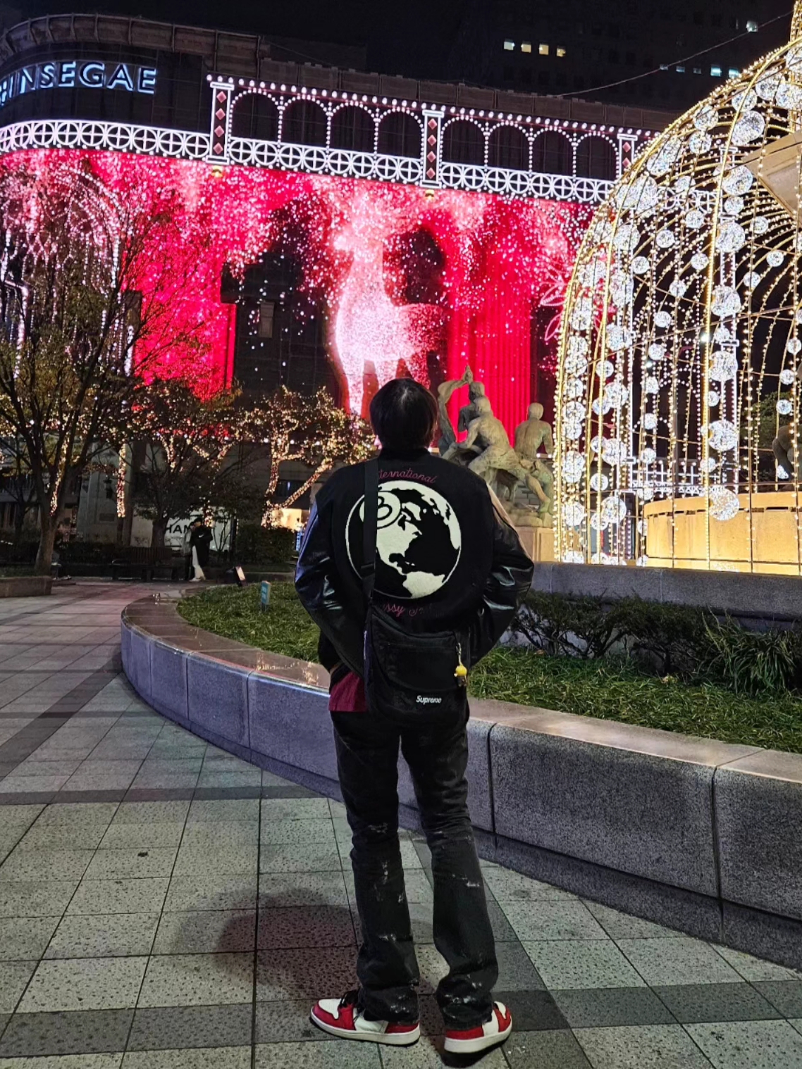 Stussy 40th Anniversary IST Jacket (Seoul), Jordan 1 Retro High OG Defiant SB LA to Chicago 착용 스타일 - 1