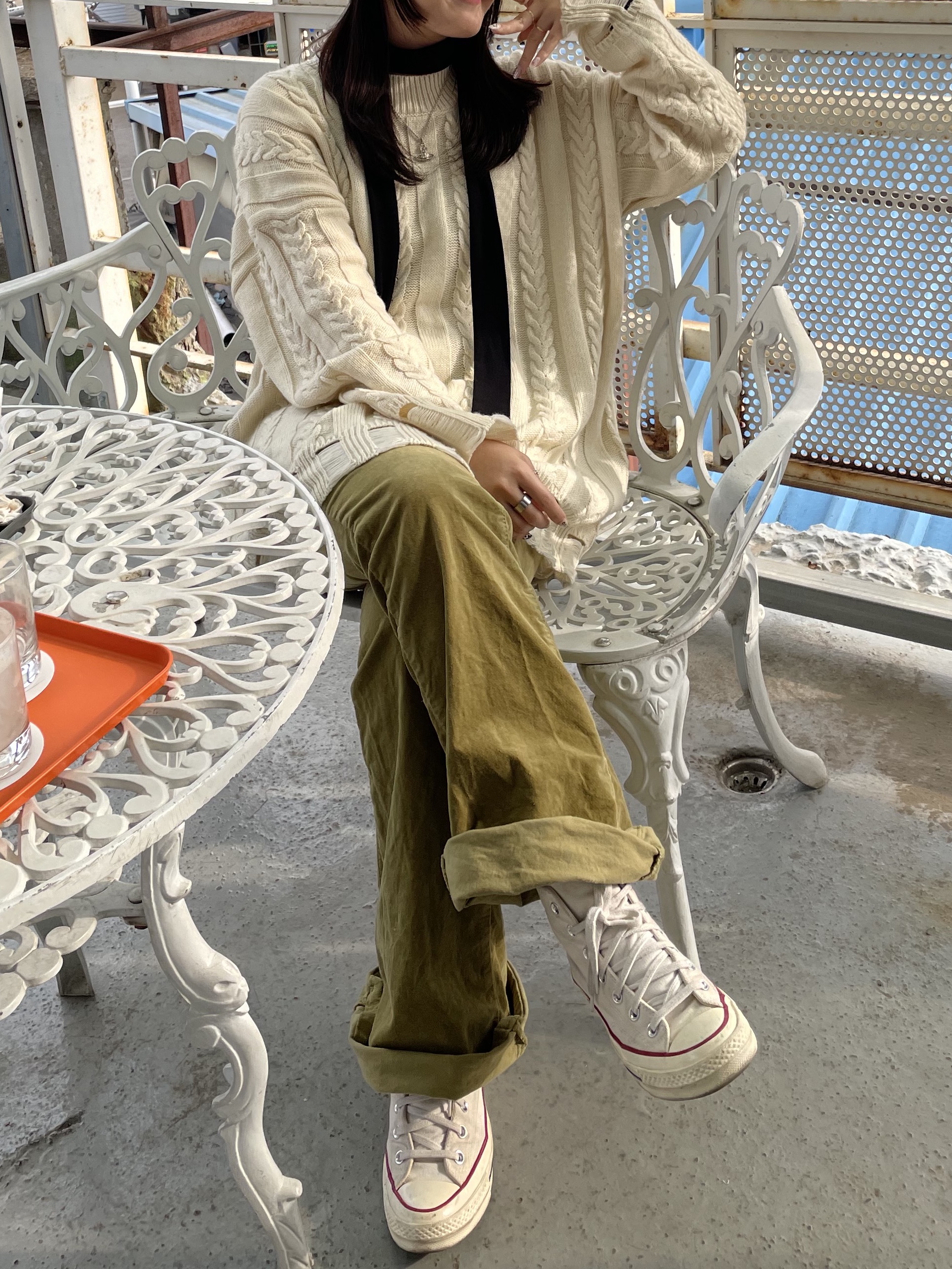 Converse Chuck 70 High Vintage Canvas White 착용 스타일 - 2