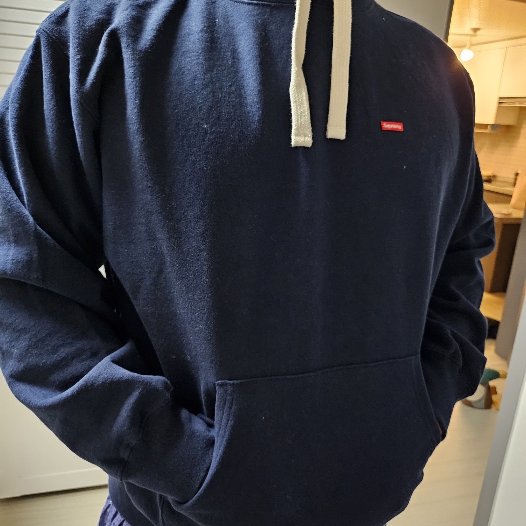 Supreme Small Box Drawcord Hooded Sweatshirt Navy - 23FW 착용 스타일