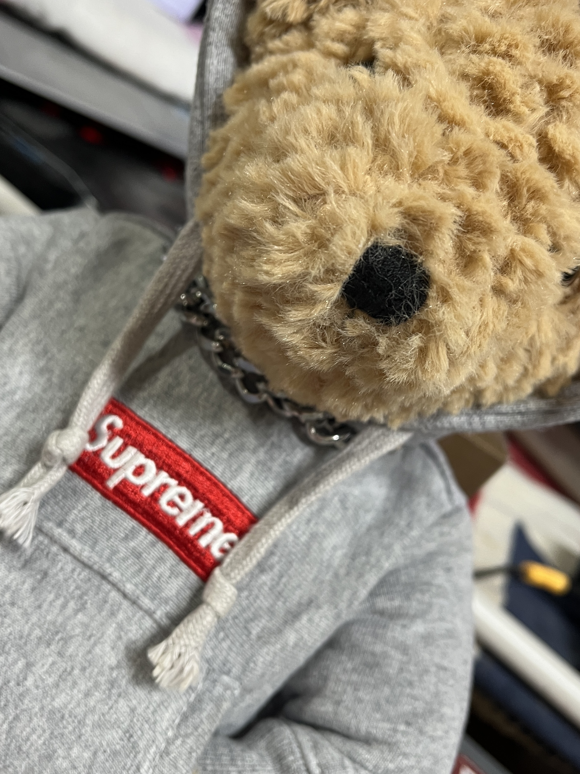 Supreme Steiff Bear Heather Grey - 18FW 착용 스타일 - 2