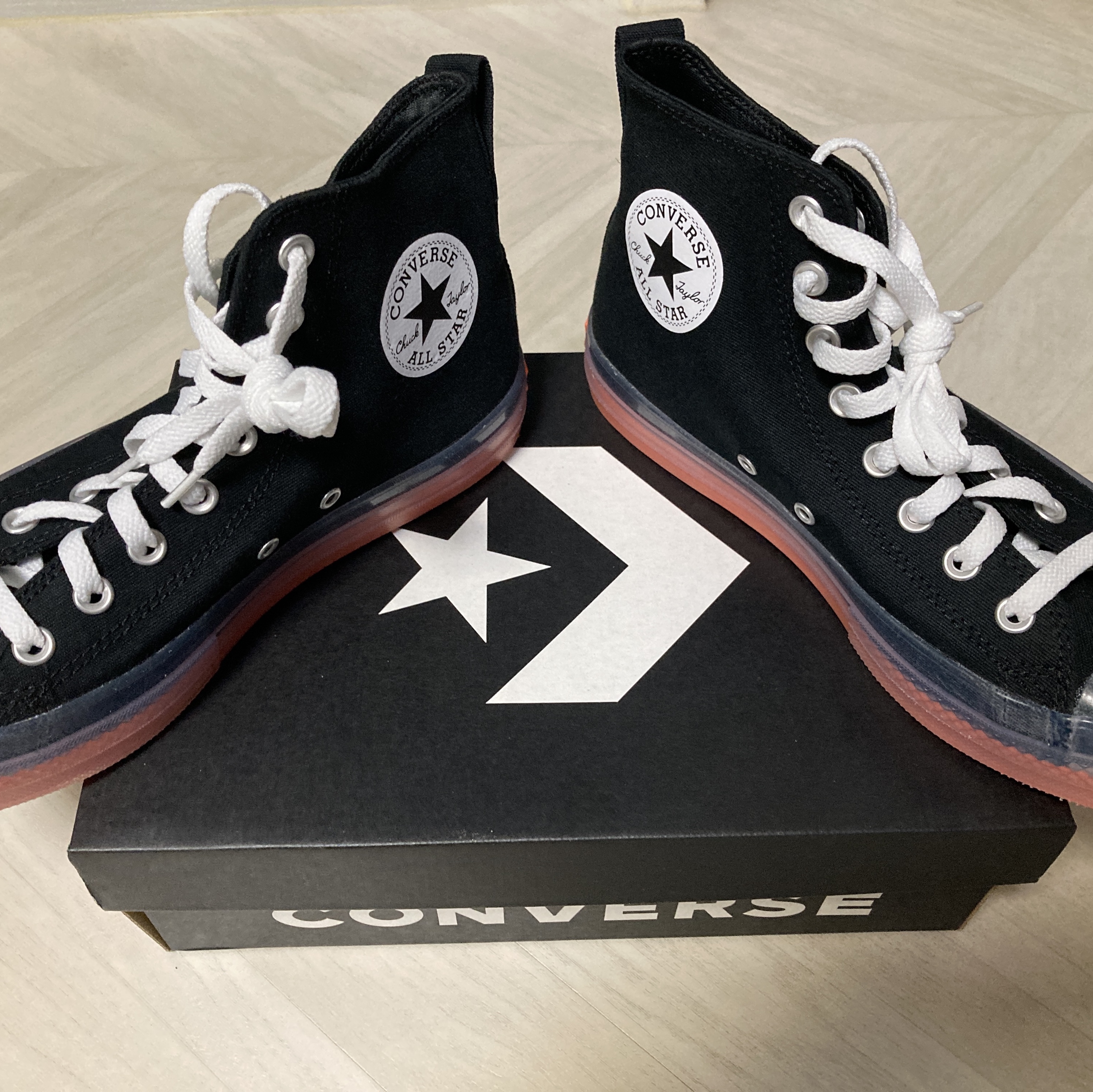 Converse Chuck Taylor All Star CX High Black Wild Mango 착용 스타일
