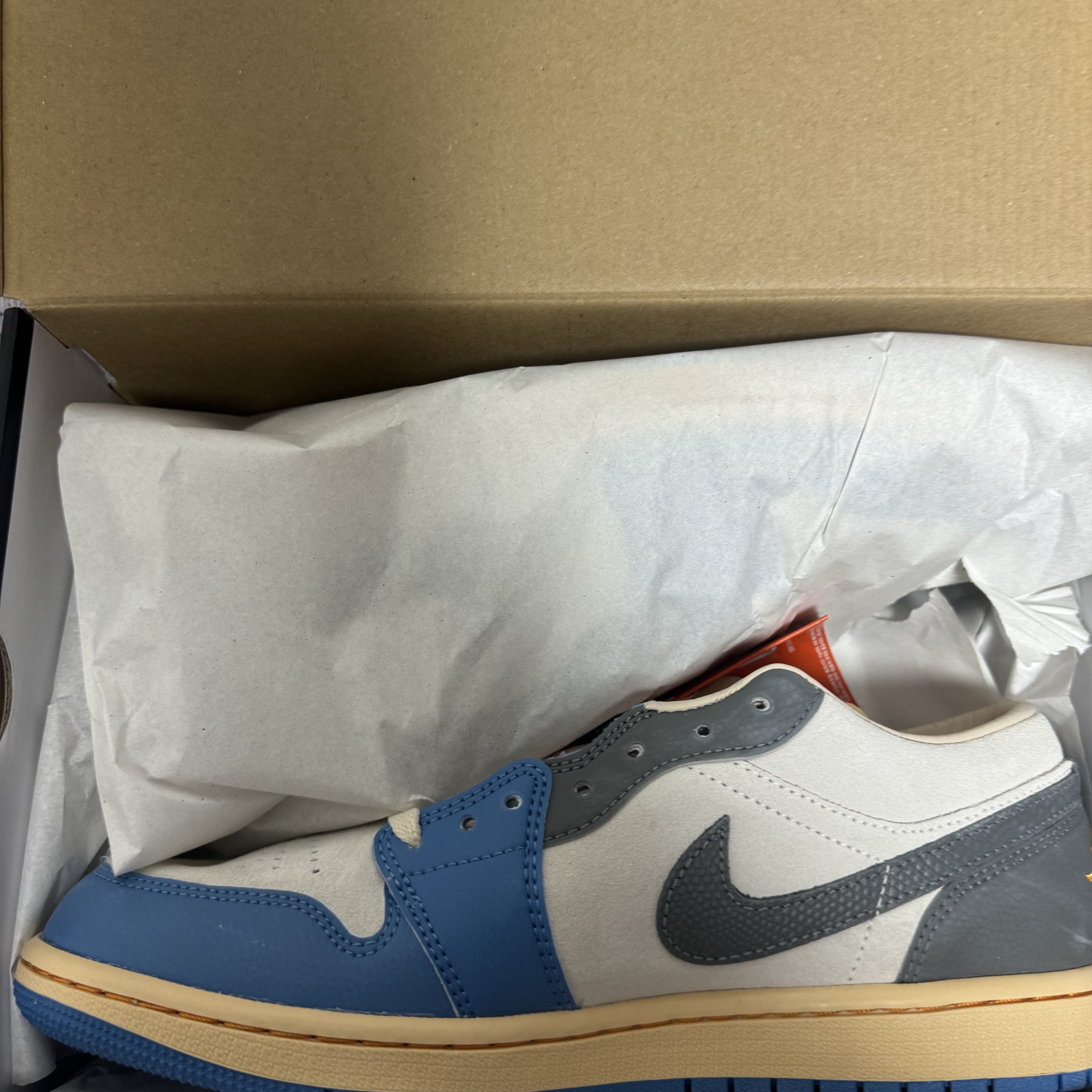 Jordan 1 Low SE Tokyo 96 착용 스타일