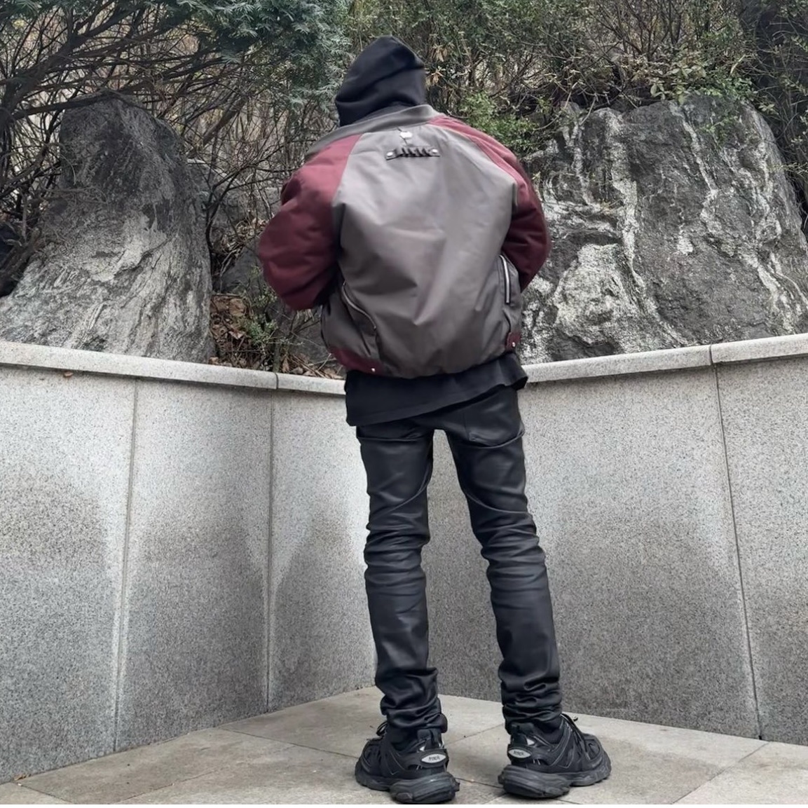 Undermycar x Ohhyunseog Boltume.2 Hardware Combo Flight Jacket Cordovan - 22SS, Balenciaga Track Sneakers Triple Black 착용 스타일 - 2