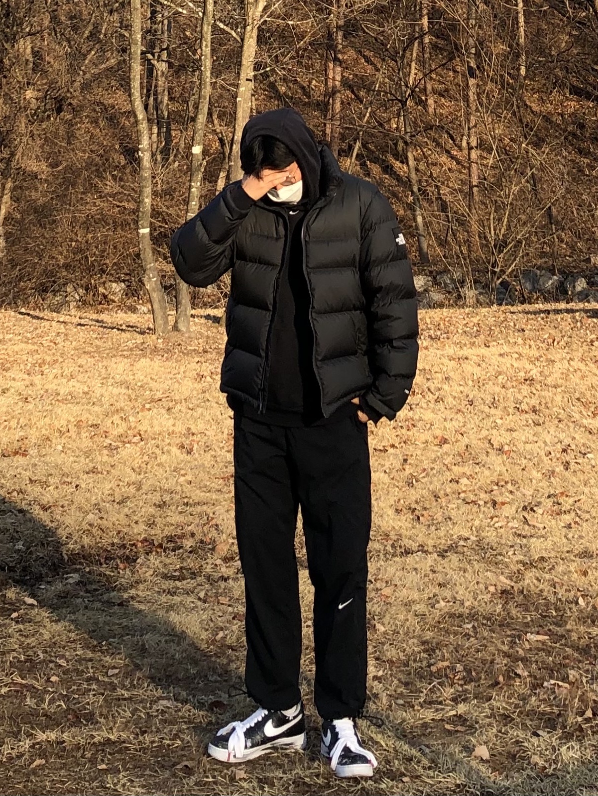 The North Face 1992 Nuptse Jacket Black, Nike x Peaceminusone Air Force 1 Low Para-Noise 착용 스타일