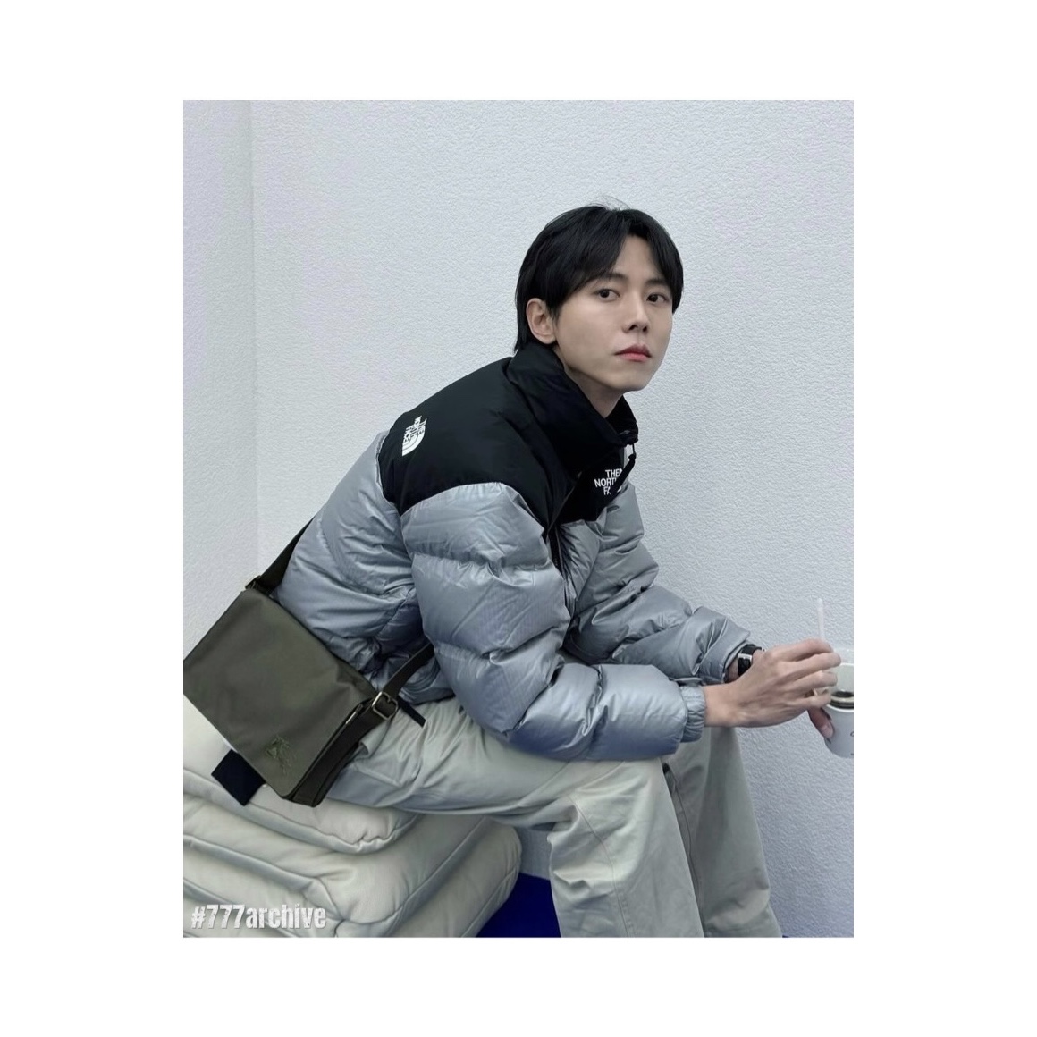The North Face White Label Novelty Nuptse Down Jacket Heather Gray 착용 스타일 - 1