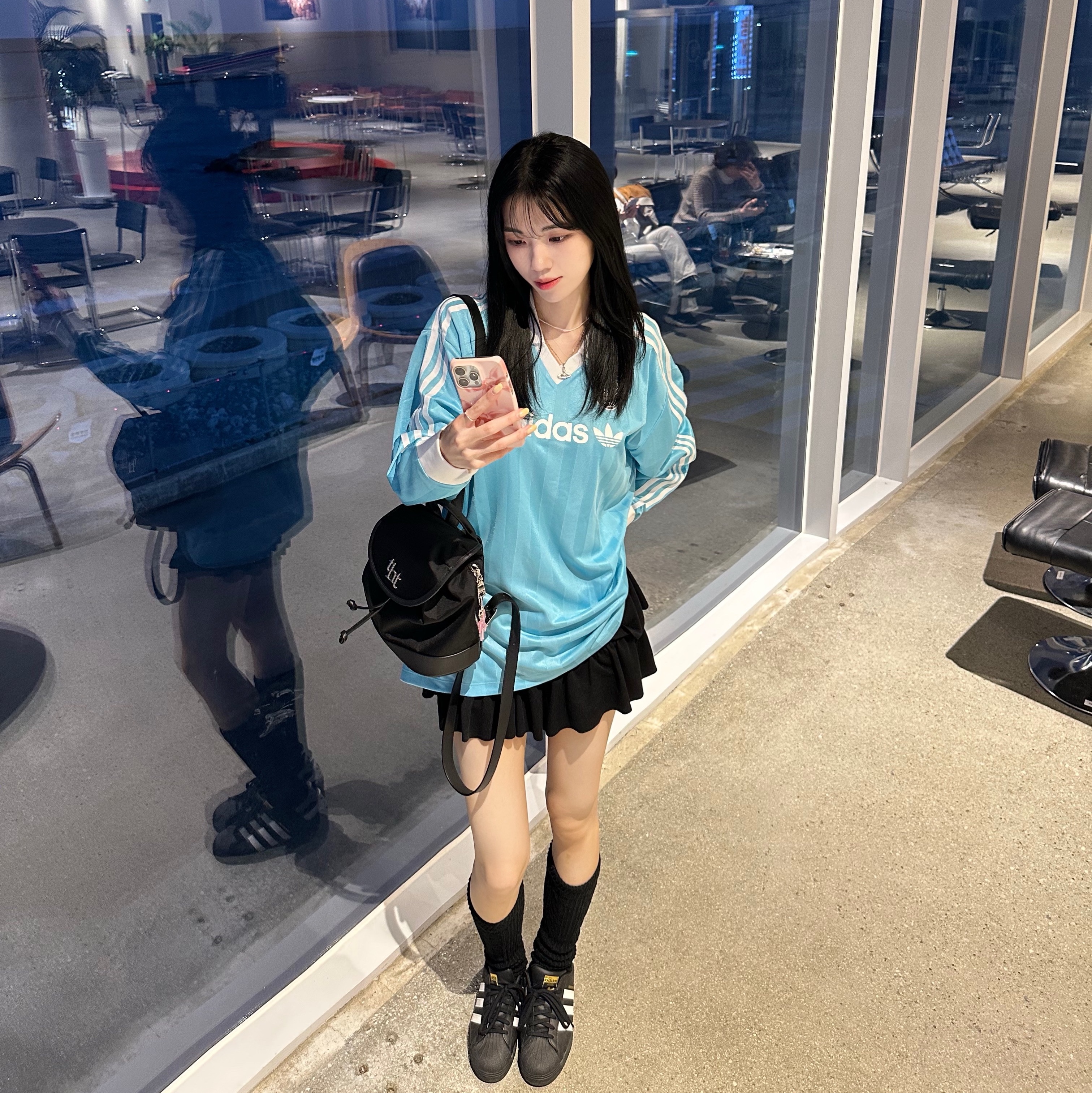(W) Adidas Football Long Sleeve T-Shirt Light Aqua - KR Sizing, Threetimes Acorn Backpack Black 착용 스타일 - 1