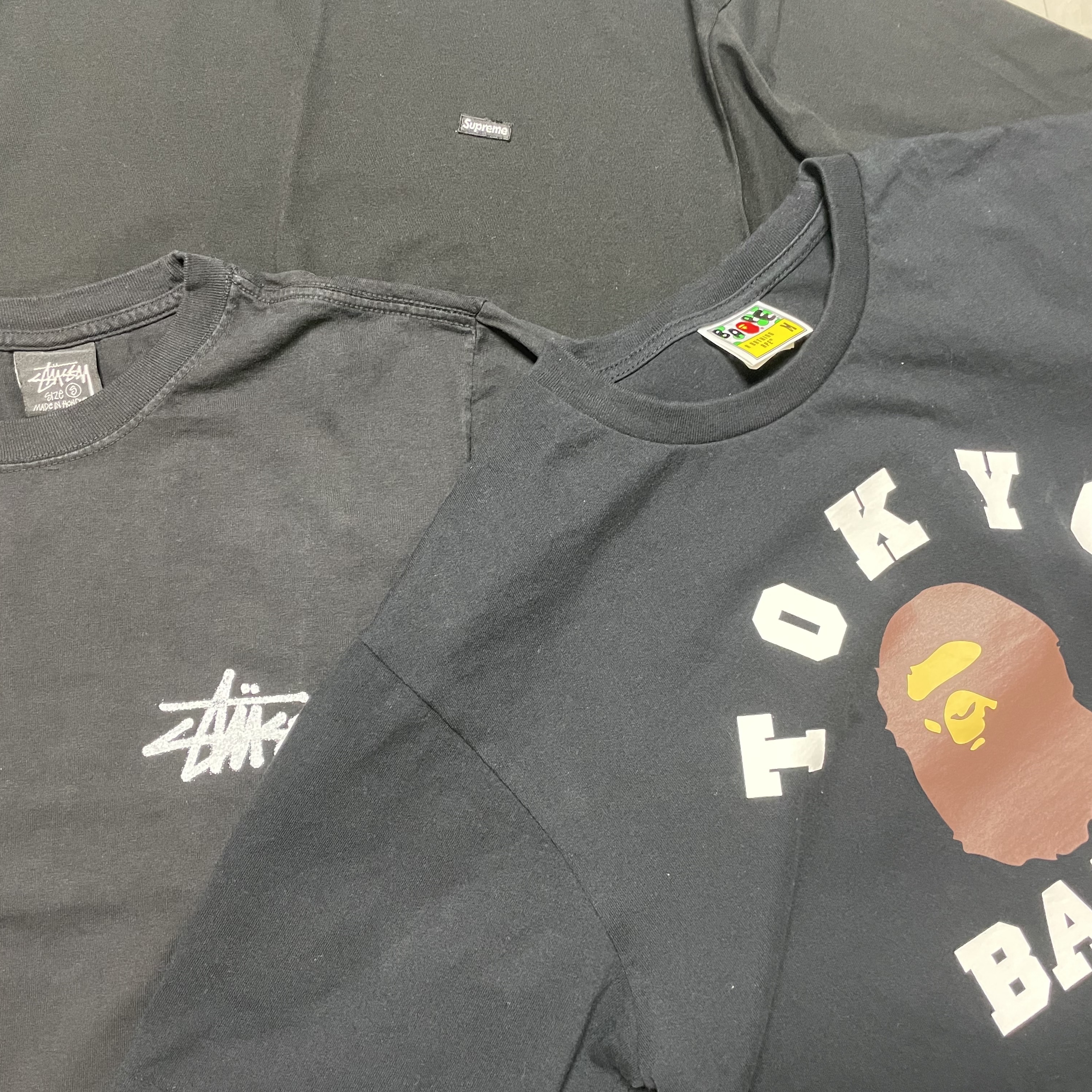 Stussy Old Phone Pigment Dyed T-Shirt Black 착용 스타일 - 1