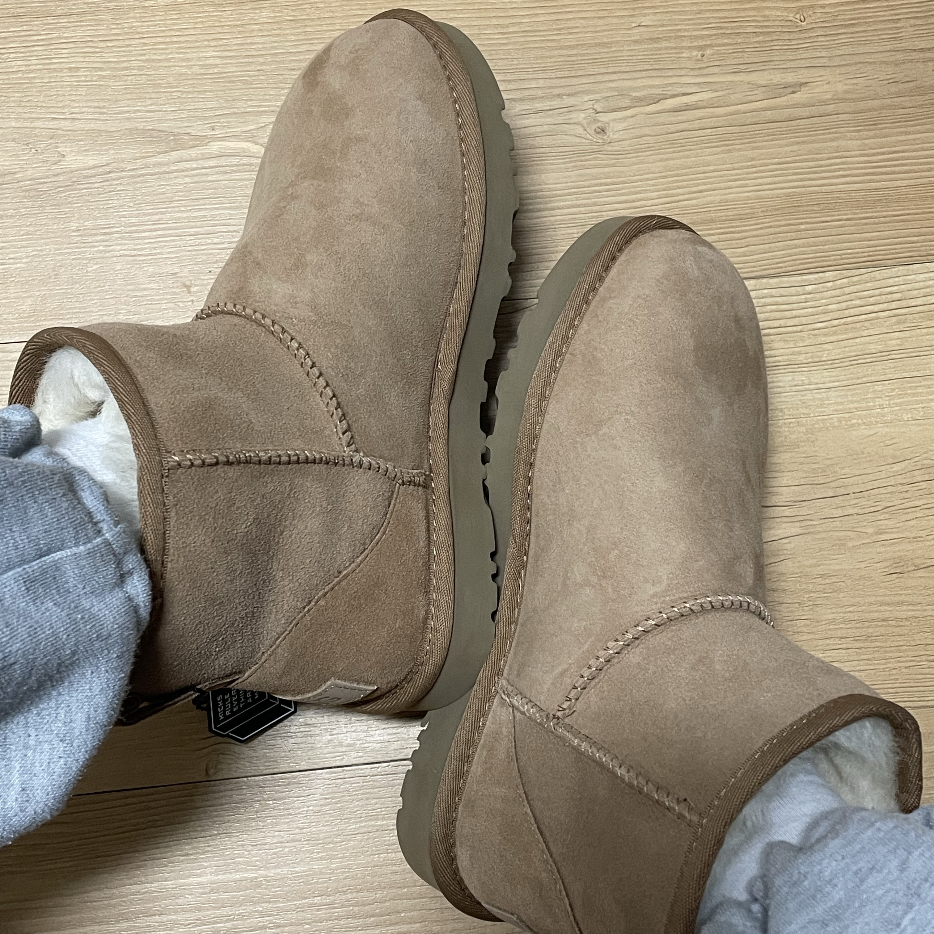 (W) UGG Classic Mini II Boots Chestnut 착용 스타일