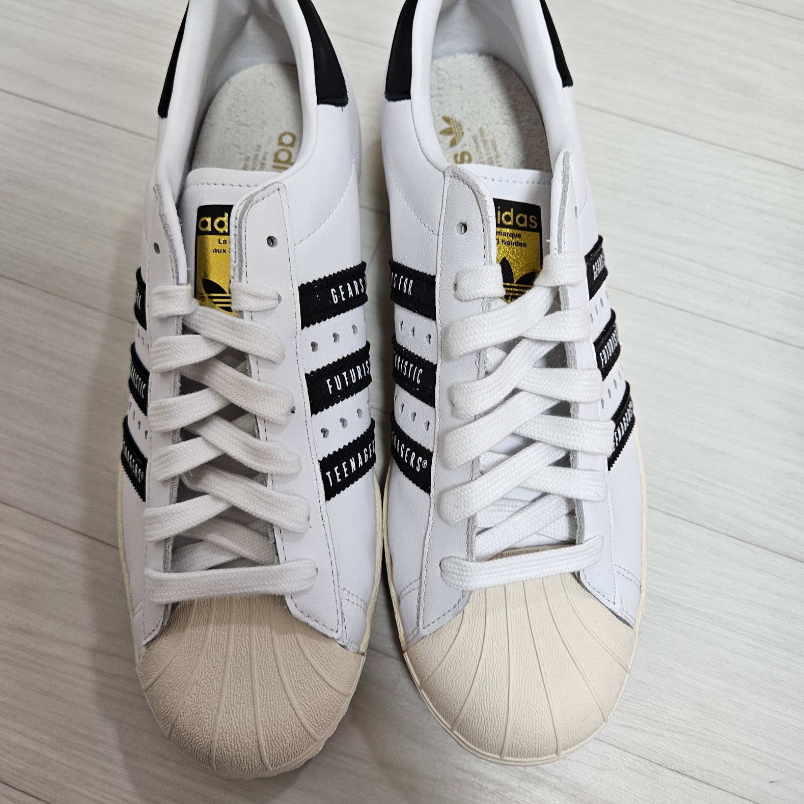 Adidas x Human Made Superstar White Black 착용 스타일