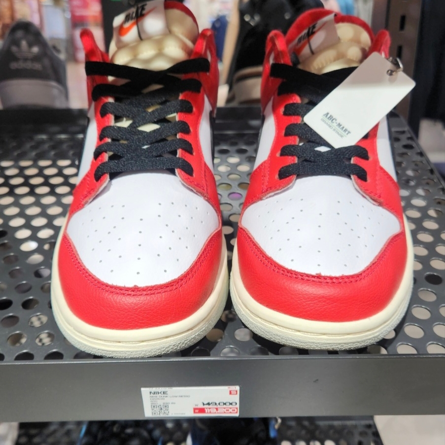 Nike Dunk Low Retro PRM University Red Black 착용 스타일 - 1