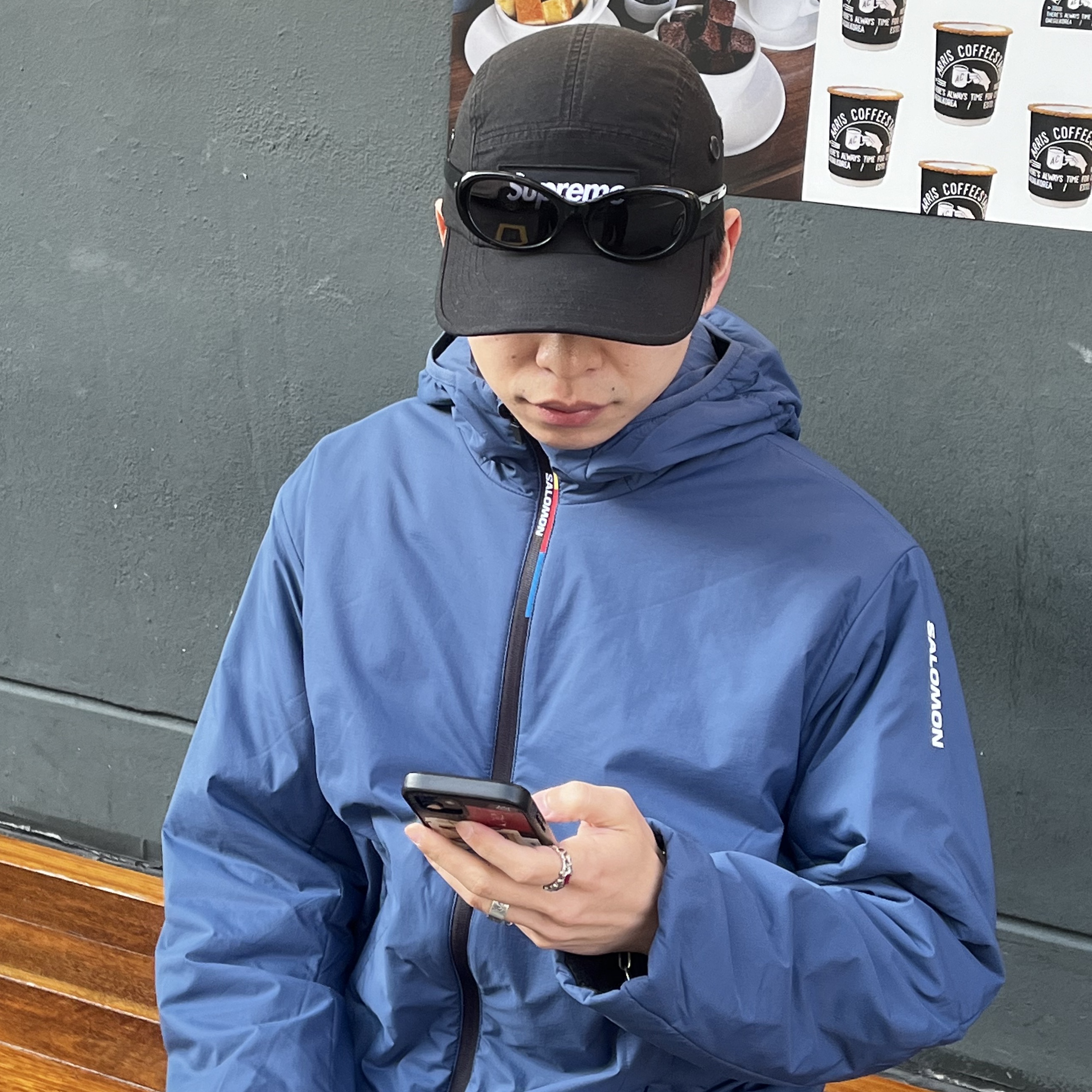 Salomon Modisay Jacket Dark Blue, Salomon XT-4 Black Silver Metallic 착용 스타일 - 2