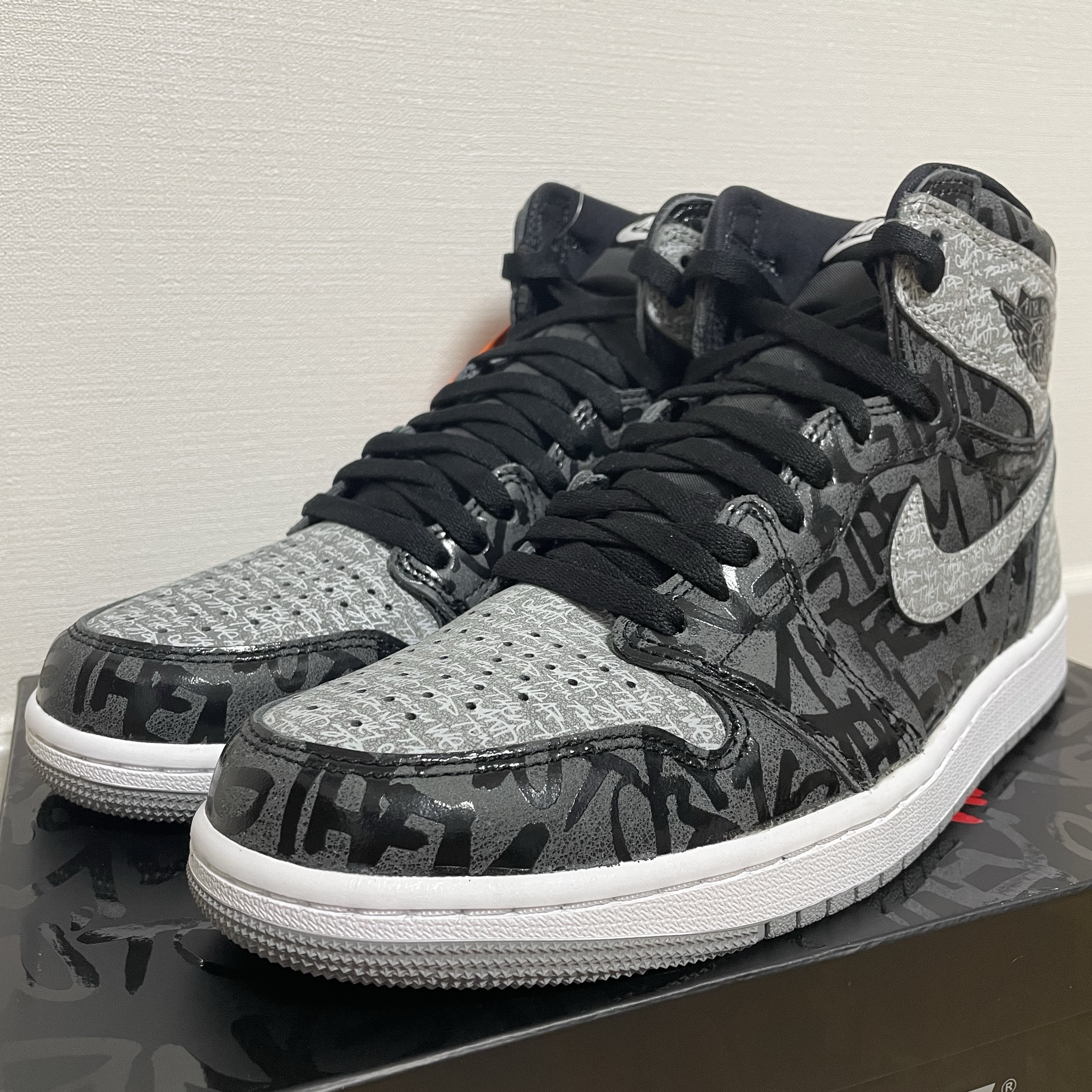 Jordan 1 Retro High OG Rebellionaire 착용 스타일