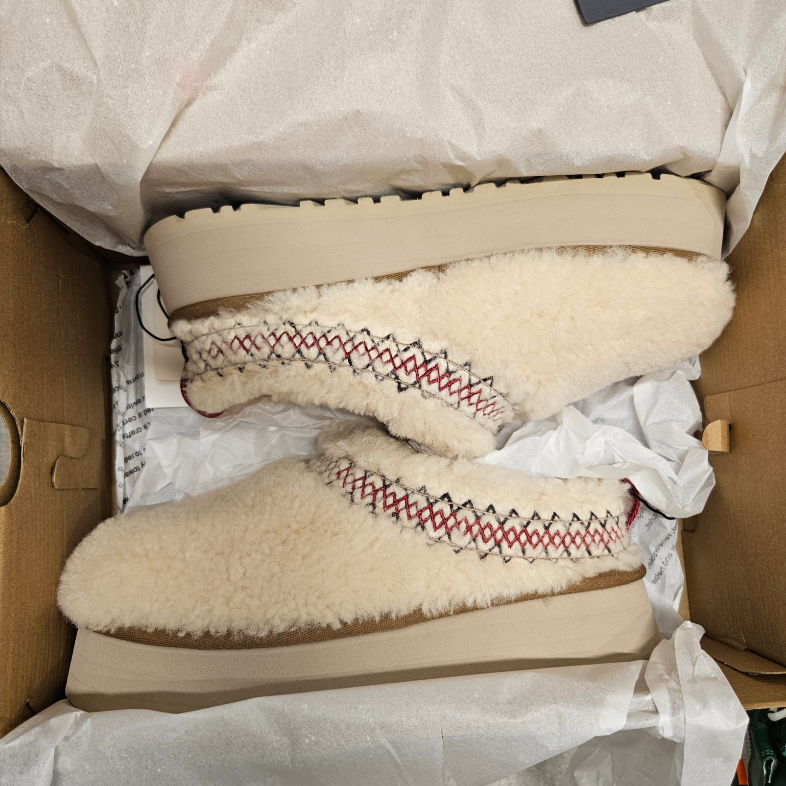 (W) UGG Tazz Braid Natural 착용 스타일 - 3